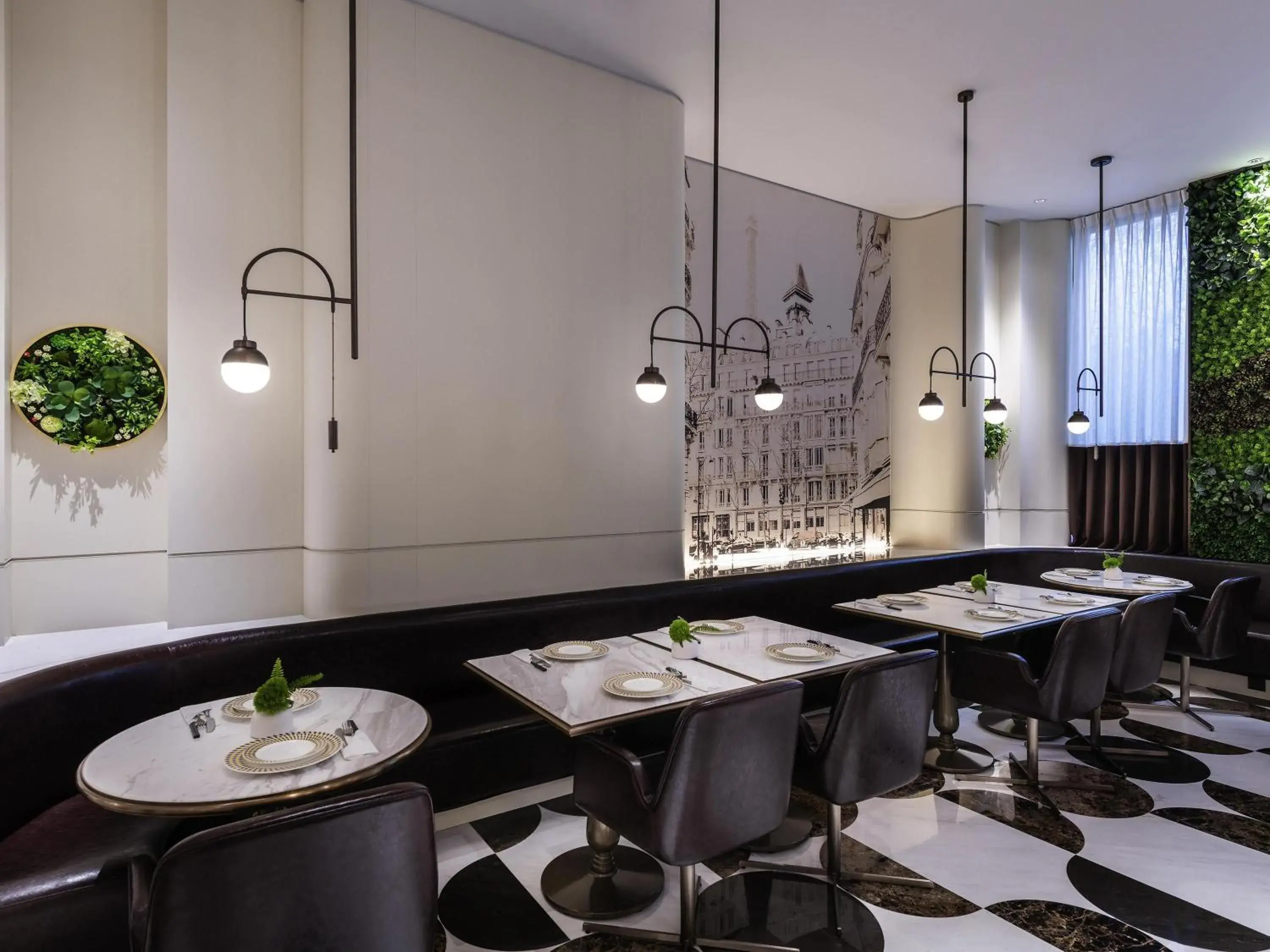 Restaurant/places to eat in Mercure Shanghai Hongqiao Central Restaurant/places to eat in Mercure Shanghai Hongqiao Central