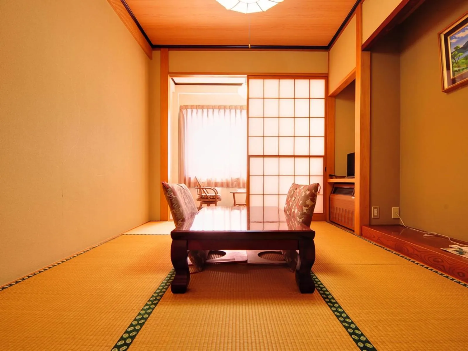 Photo of the whole room in Nikko Sansui