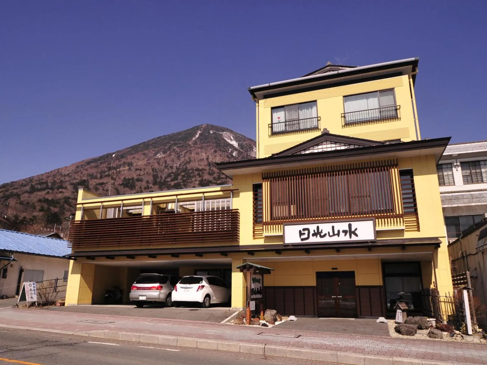 Property building in Nikko Sansui