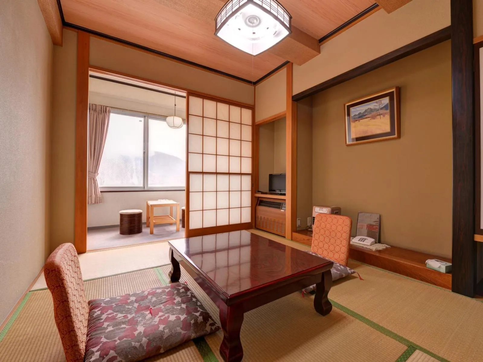 Photo of the whole room in Nikko Sansui