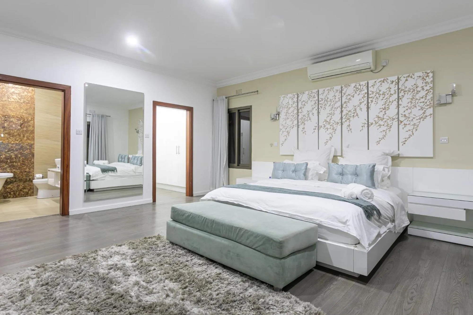 Bedroom in Fallsway Villas