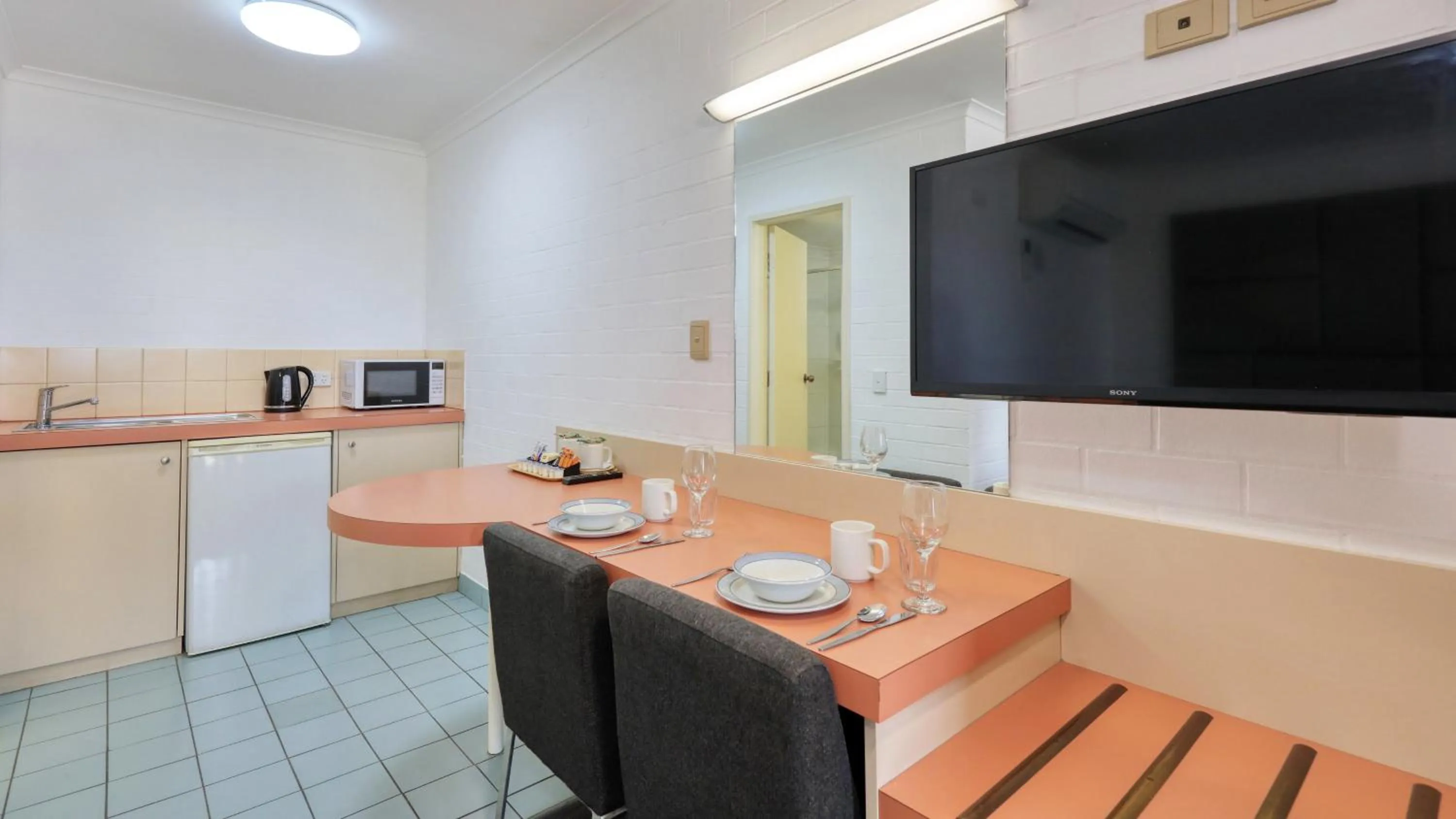 kitchen in City Reach Motel