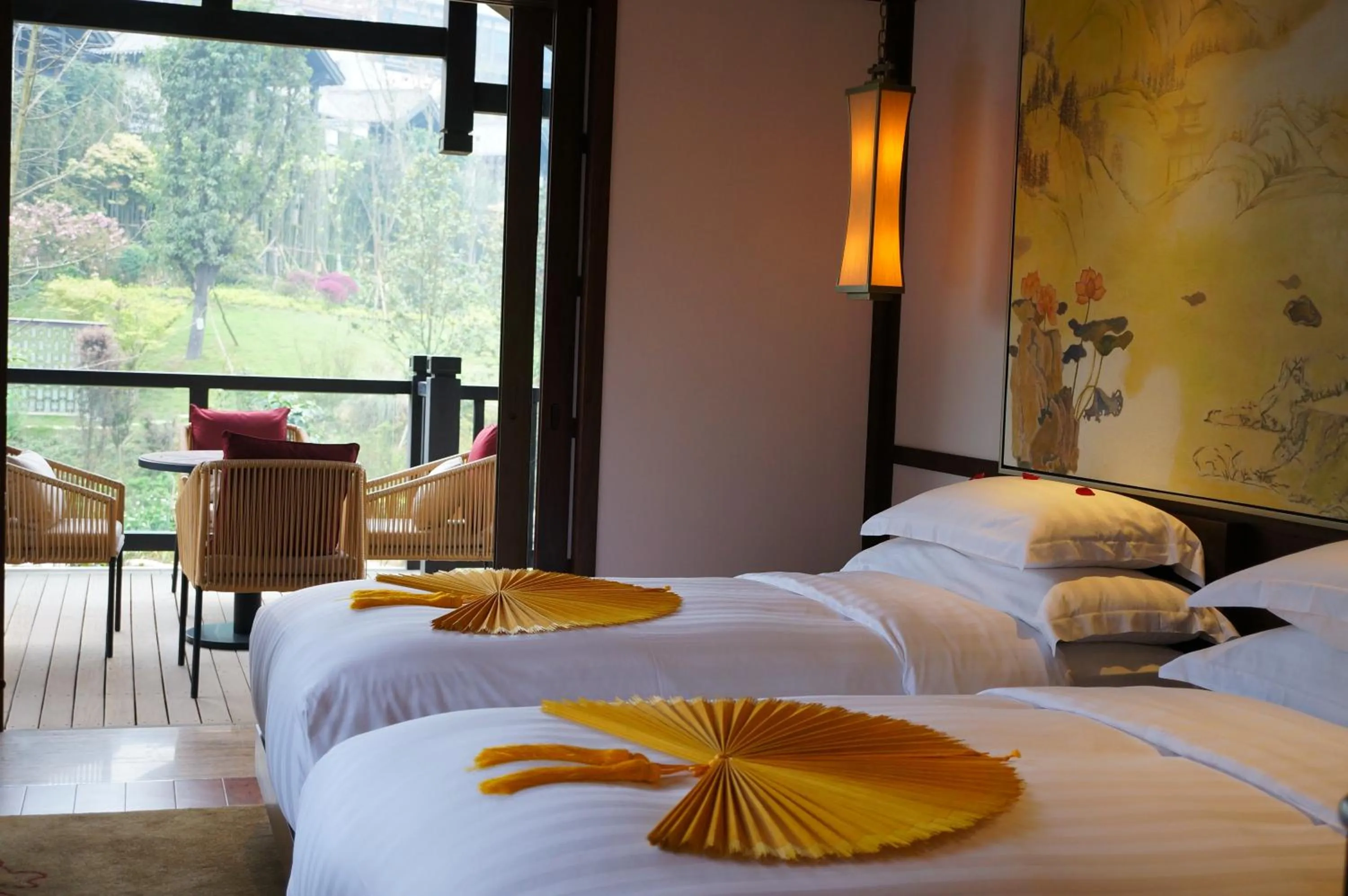 Bedroom, Bed in Banyan Tree Chongqing Beibei