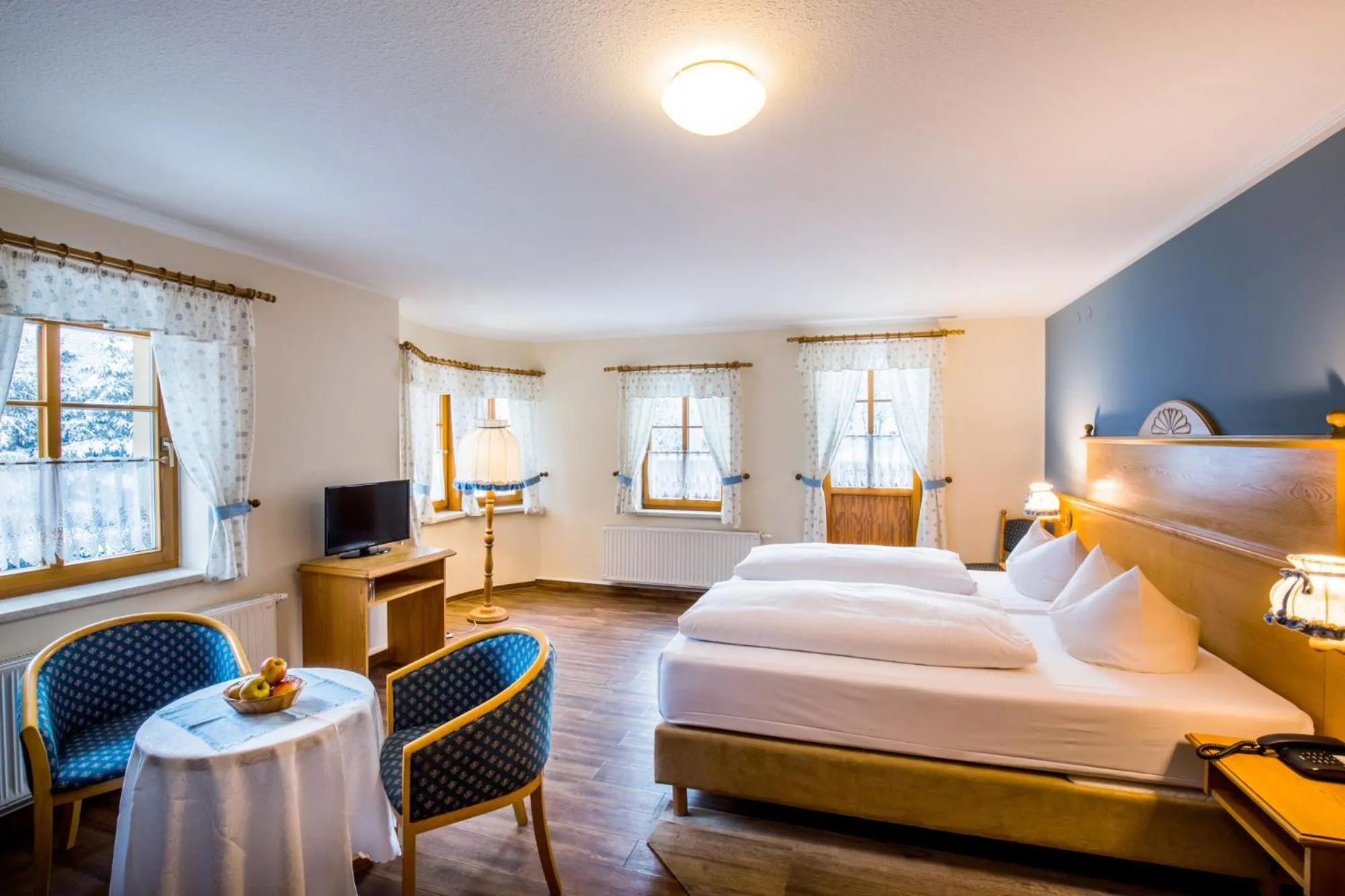 Photo of the whole room, Bed in Rübezahlbaude