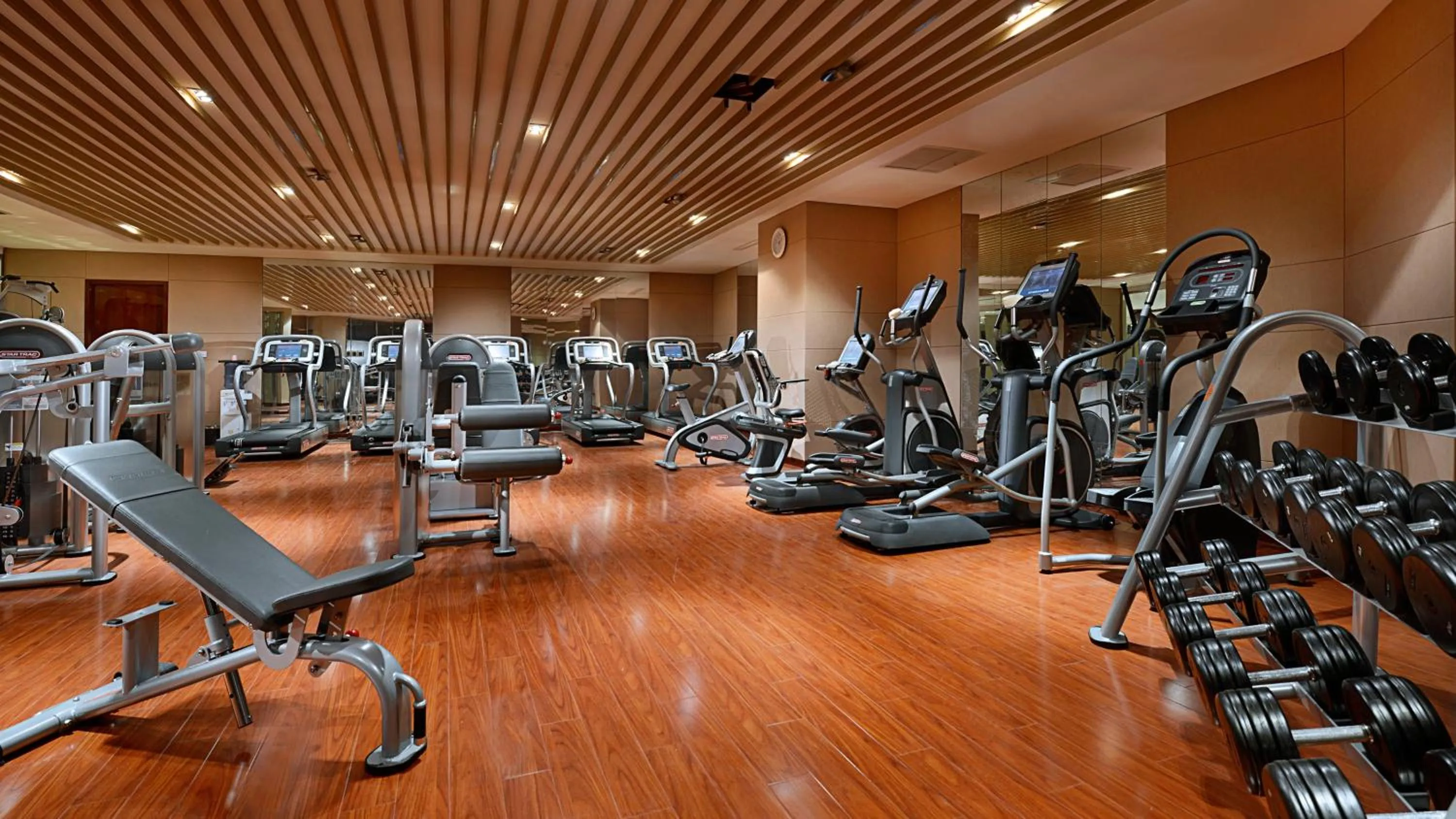 Fitness centre/facilities in Crowne Plaza Zhenjiang by IHG