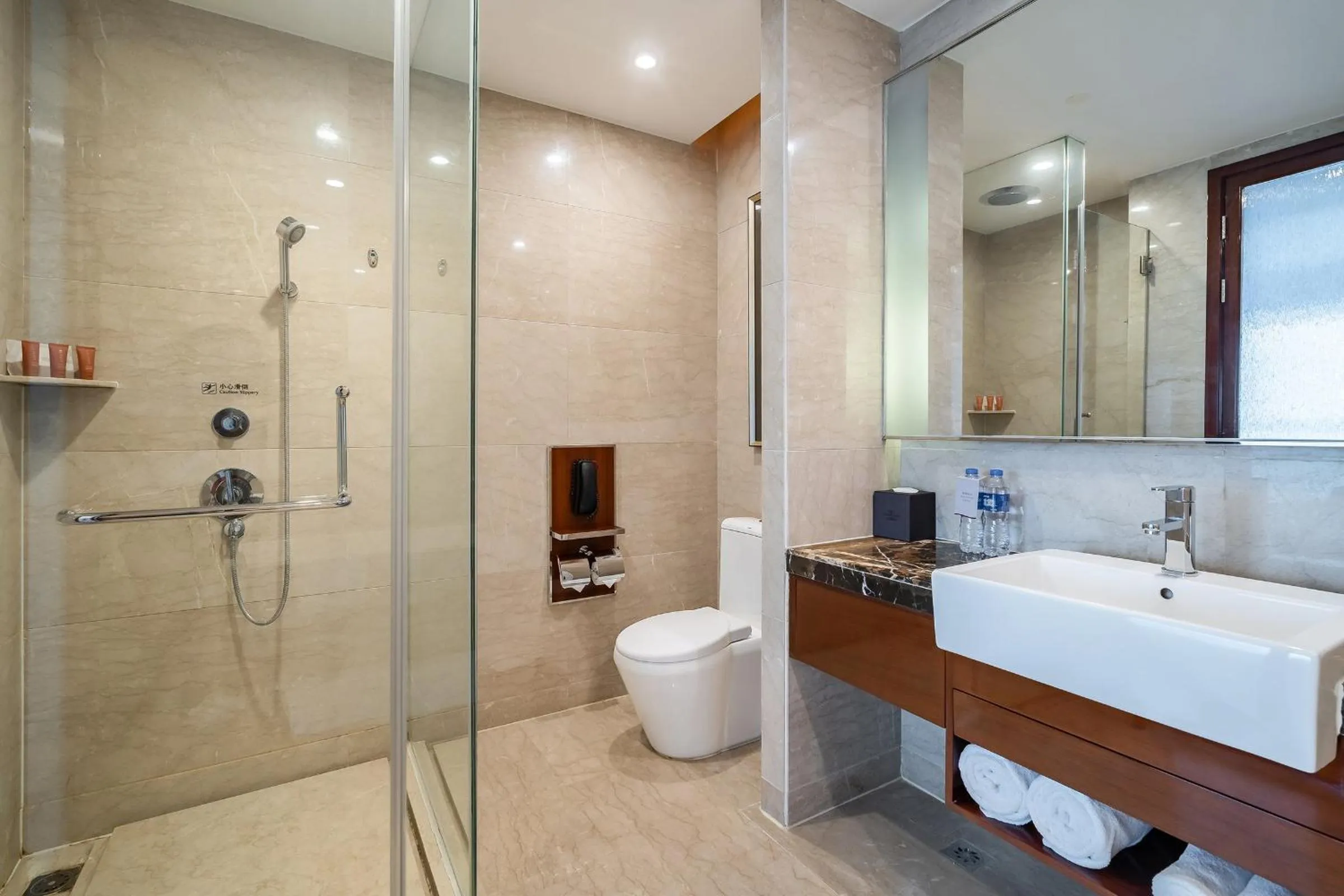 Photo of the whole room in Crowne Plaza Zhenjiang by IHG