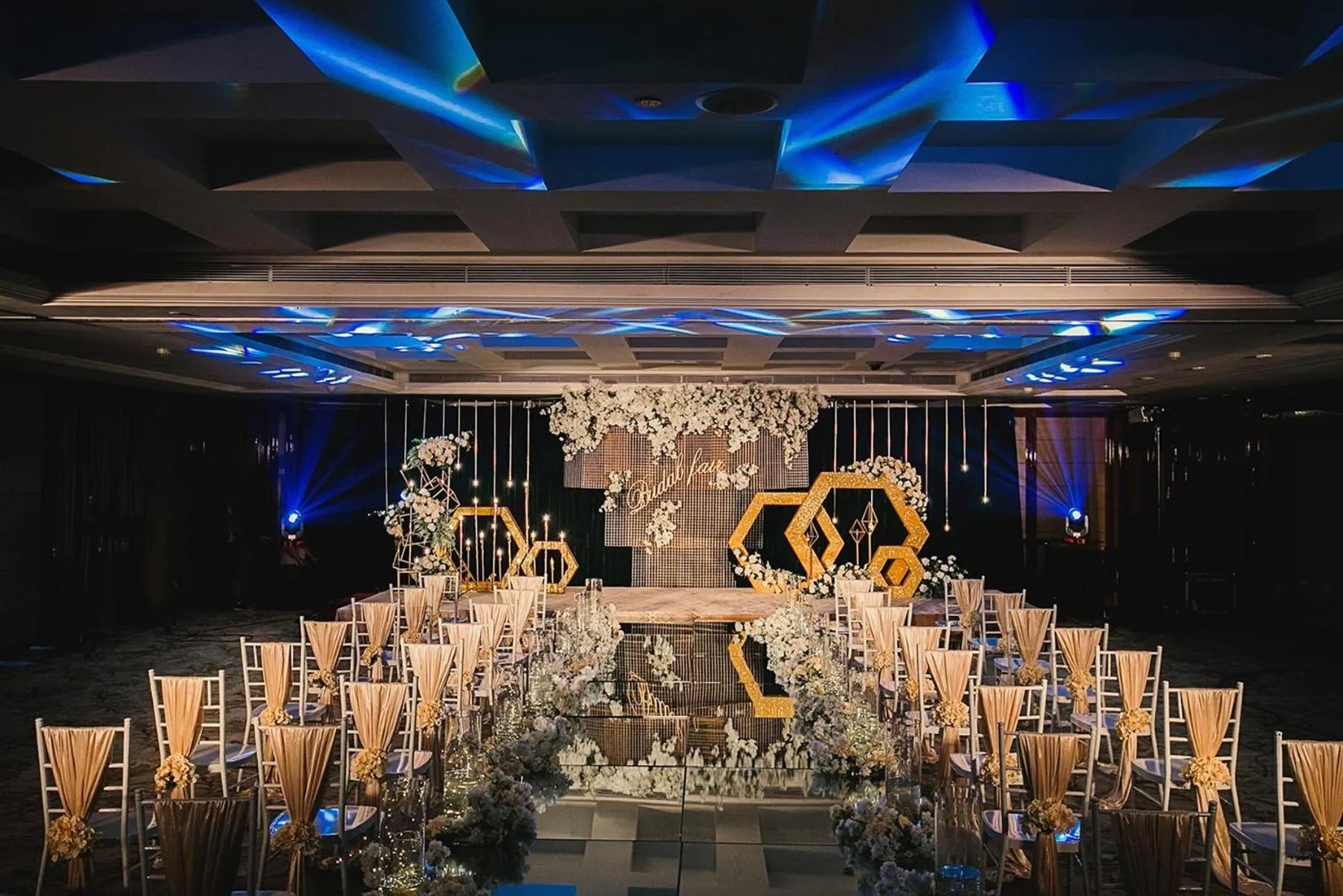 Meeting/conference room in Crowne Plaza Zhenjiang by IHG