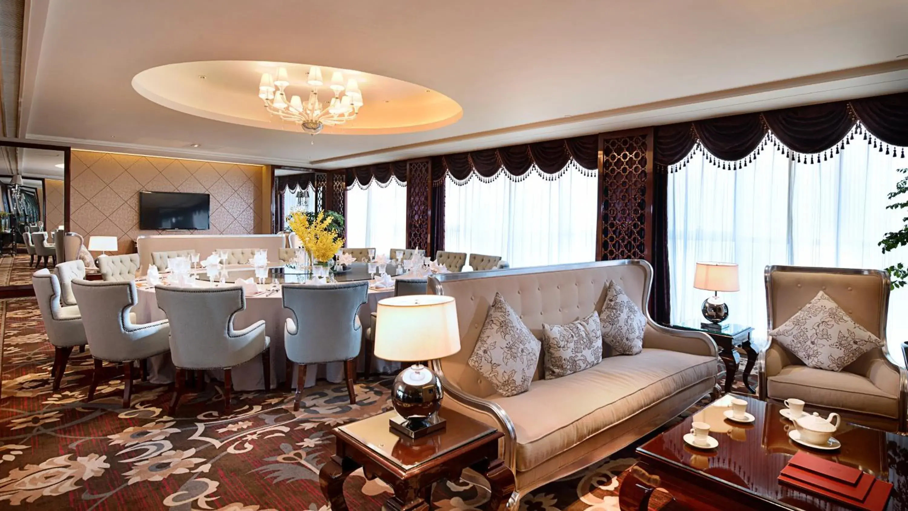 Restaurant/places to eat in Crowne Plaza Zhenjiang by IHG Restaurant/places to eat in Crowne Plaza Zhenjiang by IHG