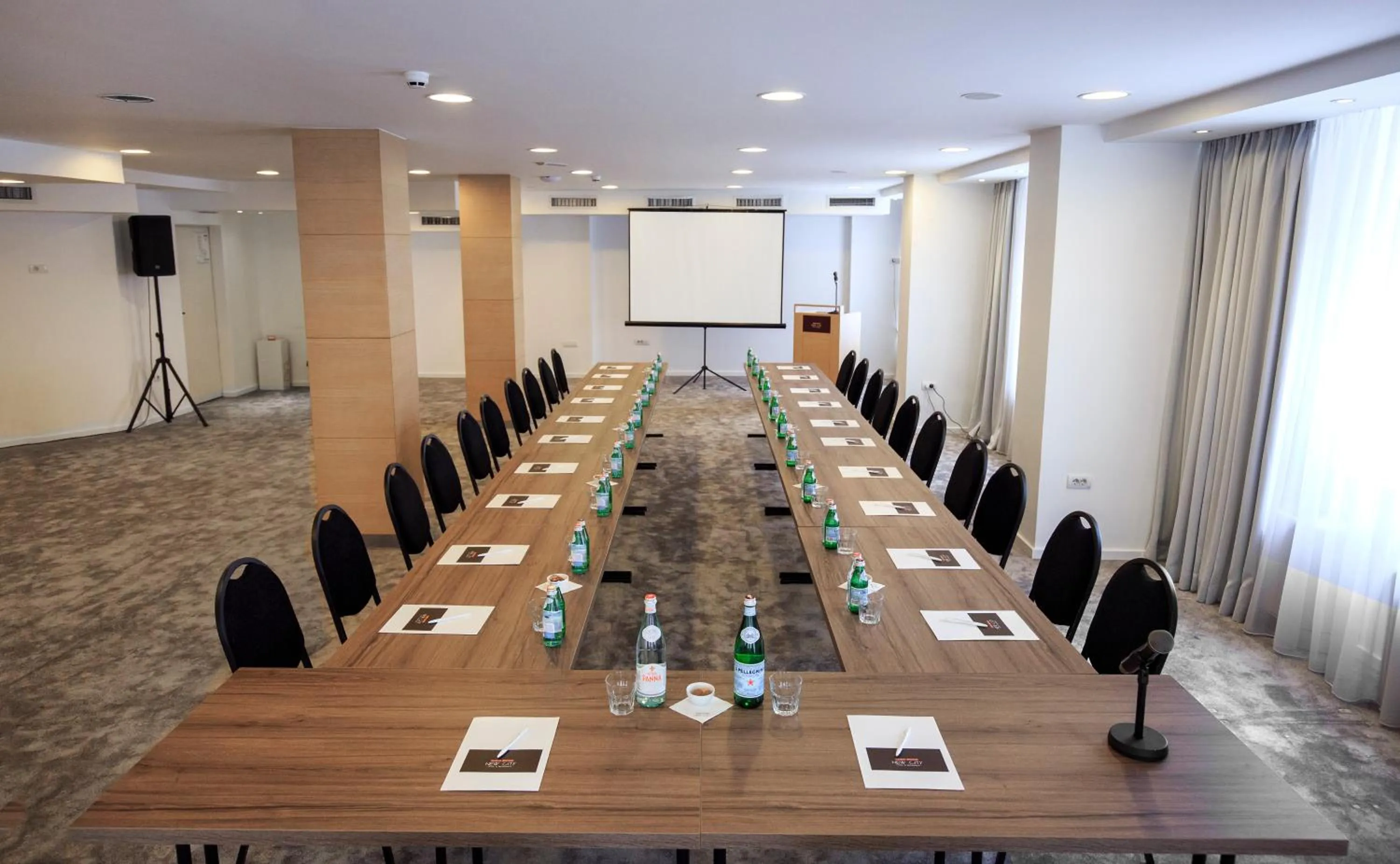 Meeting/conference room in New City Hotel & Restaurant Niš