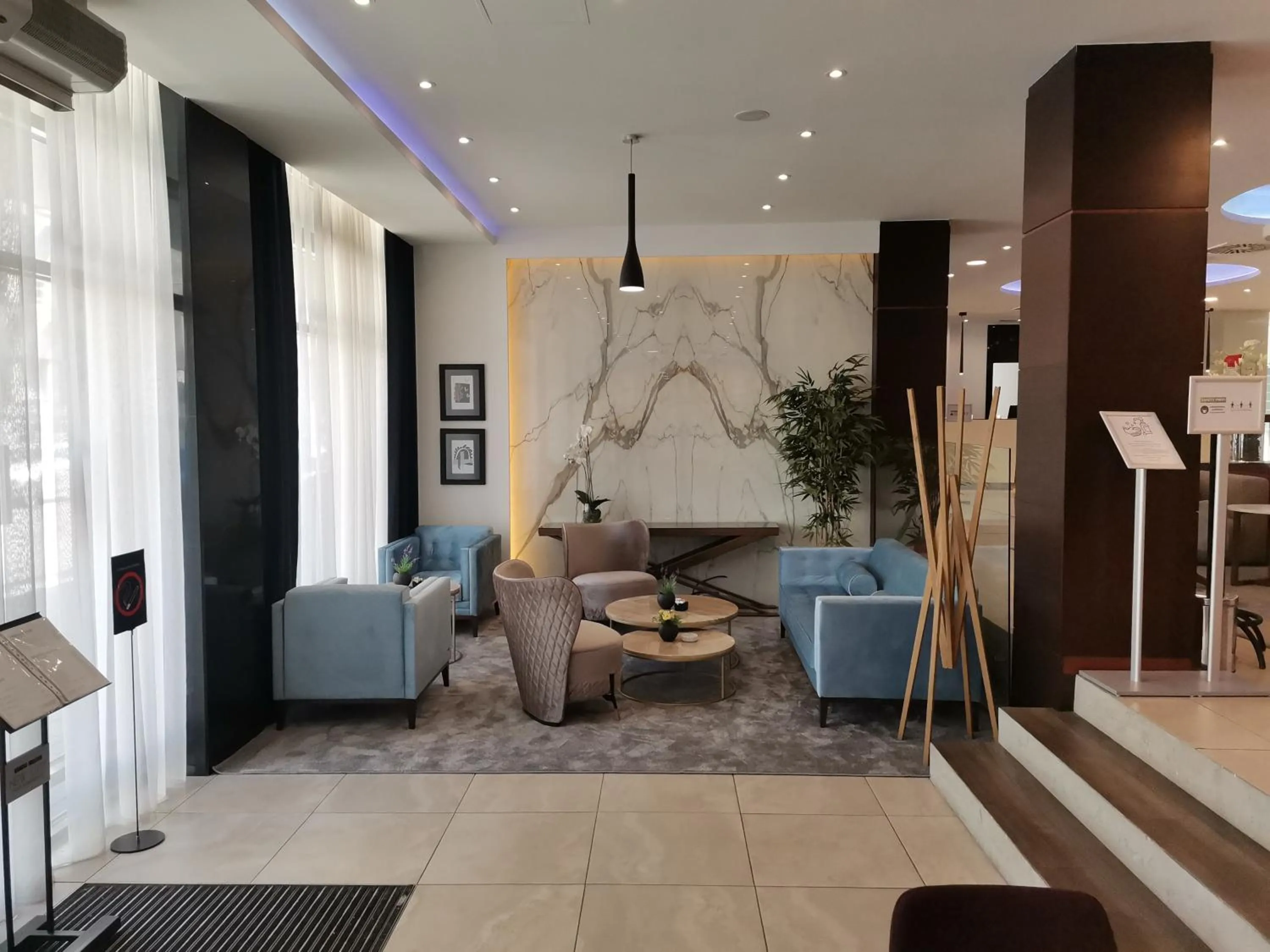 Restaurant/places to eat in New City Hotel & Restaurant Niš