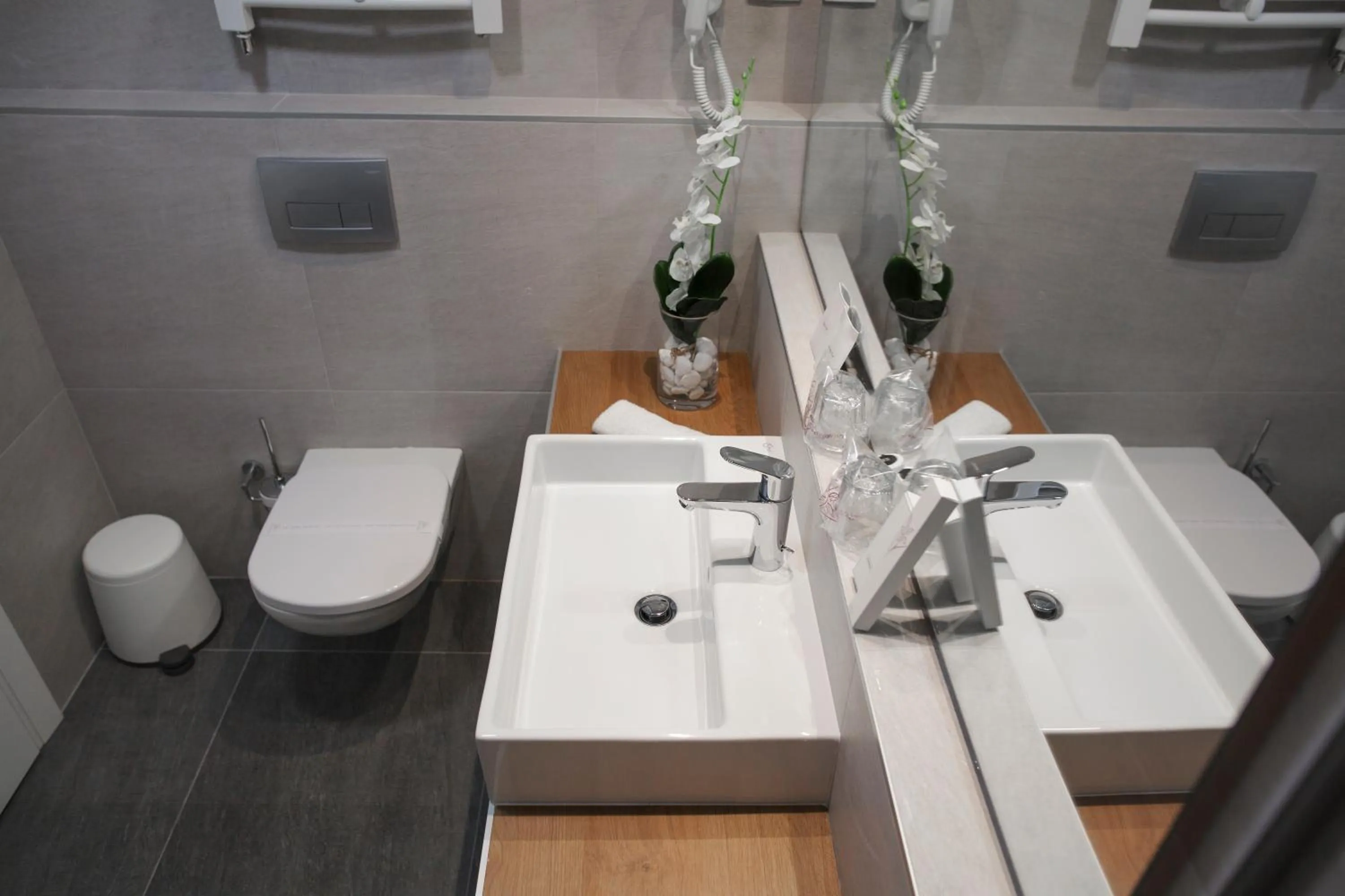 Toilet in New City Hotel & Restaurant Niš