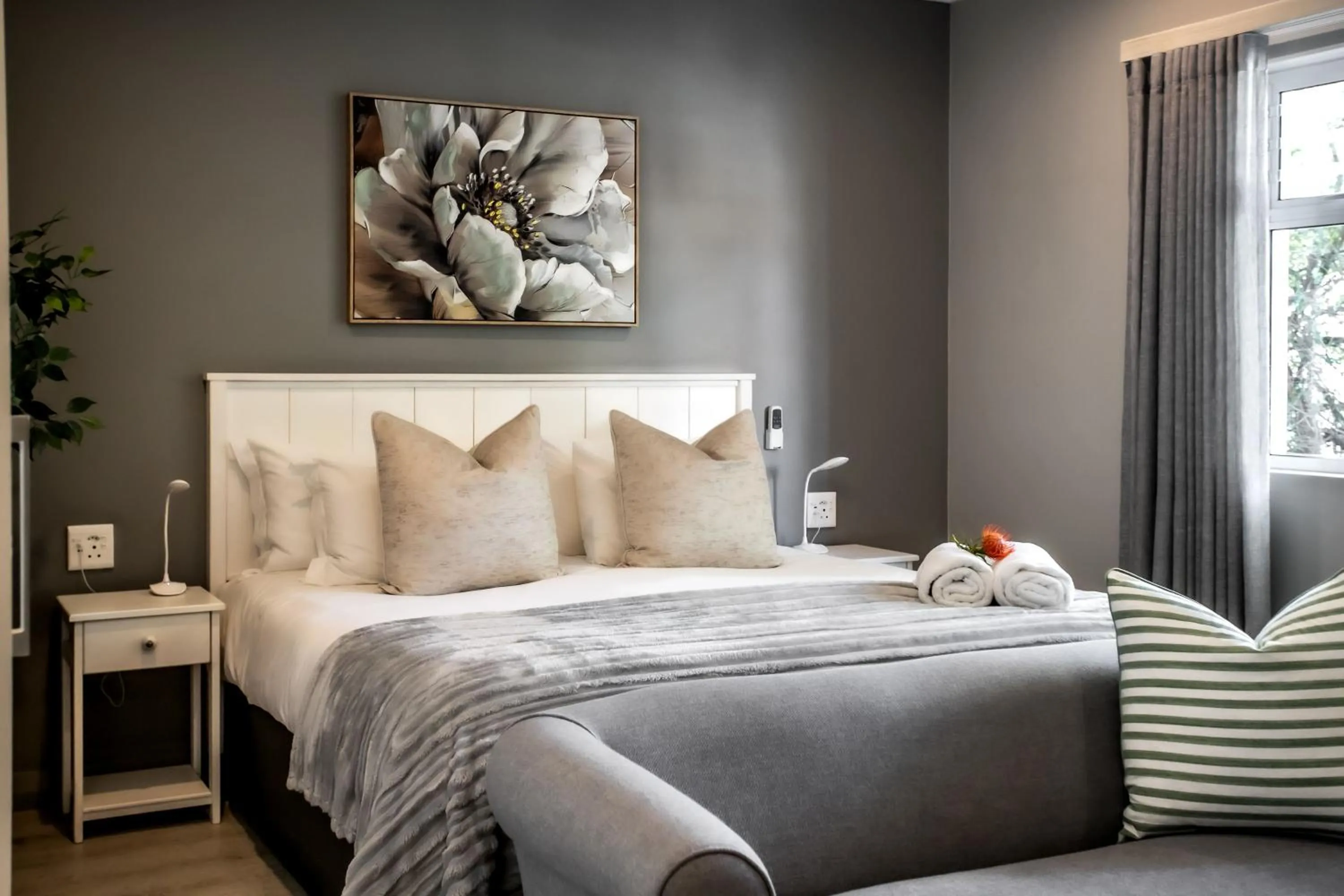 Bed in Whale Coast Ocean Villa