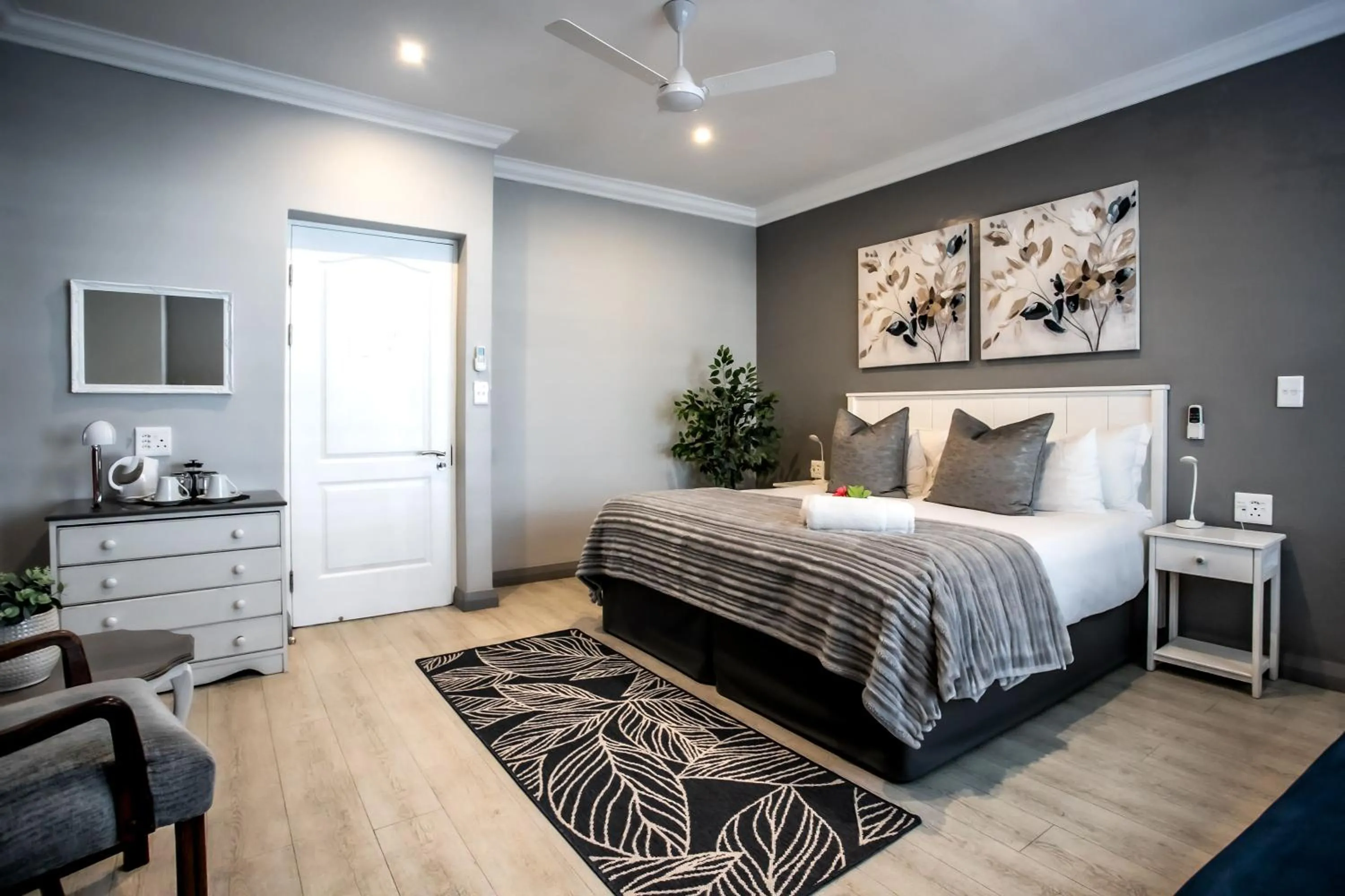 Bed in Whale Coast Ocean Villa