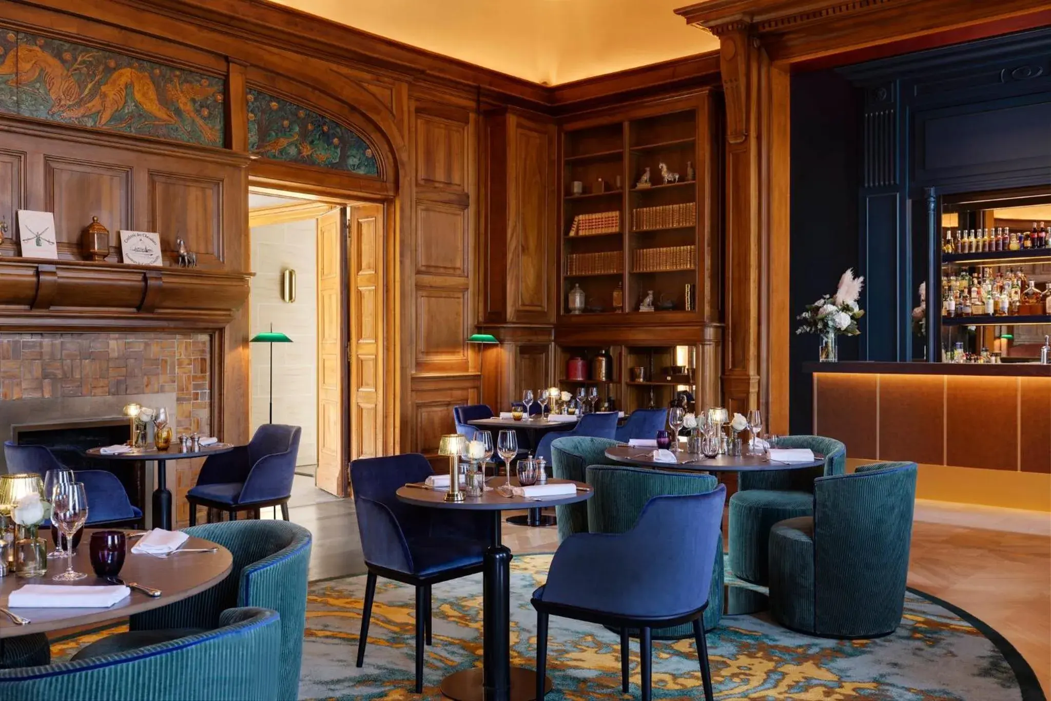 Restaurant/places to eat in InterContinental Hotels Chantilly Chateau Mont Royal by IHG Restaurant/places to eat in InterContinental Hotels Chantilly Chateau Mont Royal by IHG