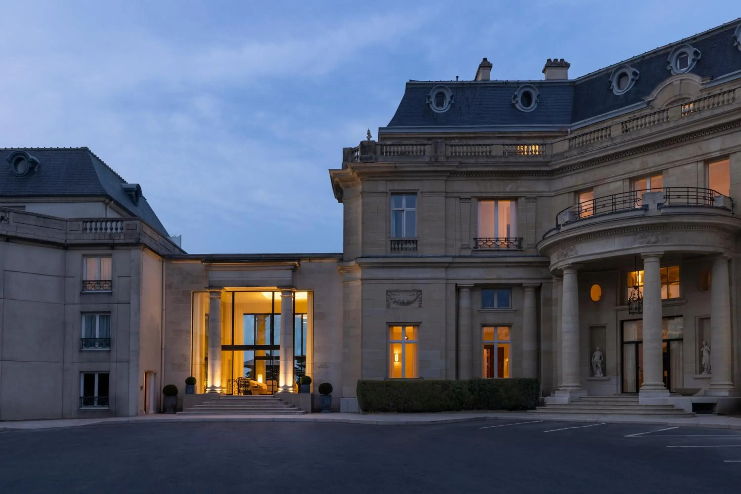Property building in InterContinental Hotels Chantilly Chateau Mont Royal by IHG Property building in InterContinental Hotels Chantilly Chateau Mont Royal by IHG