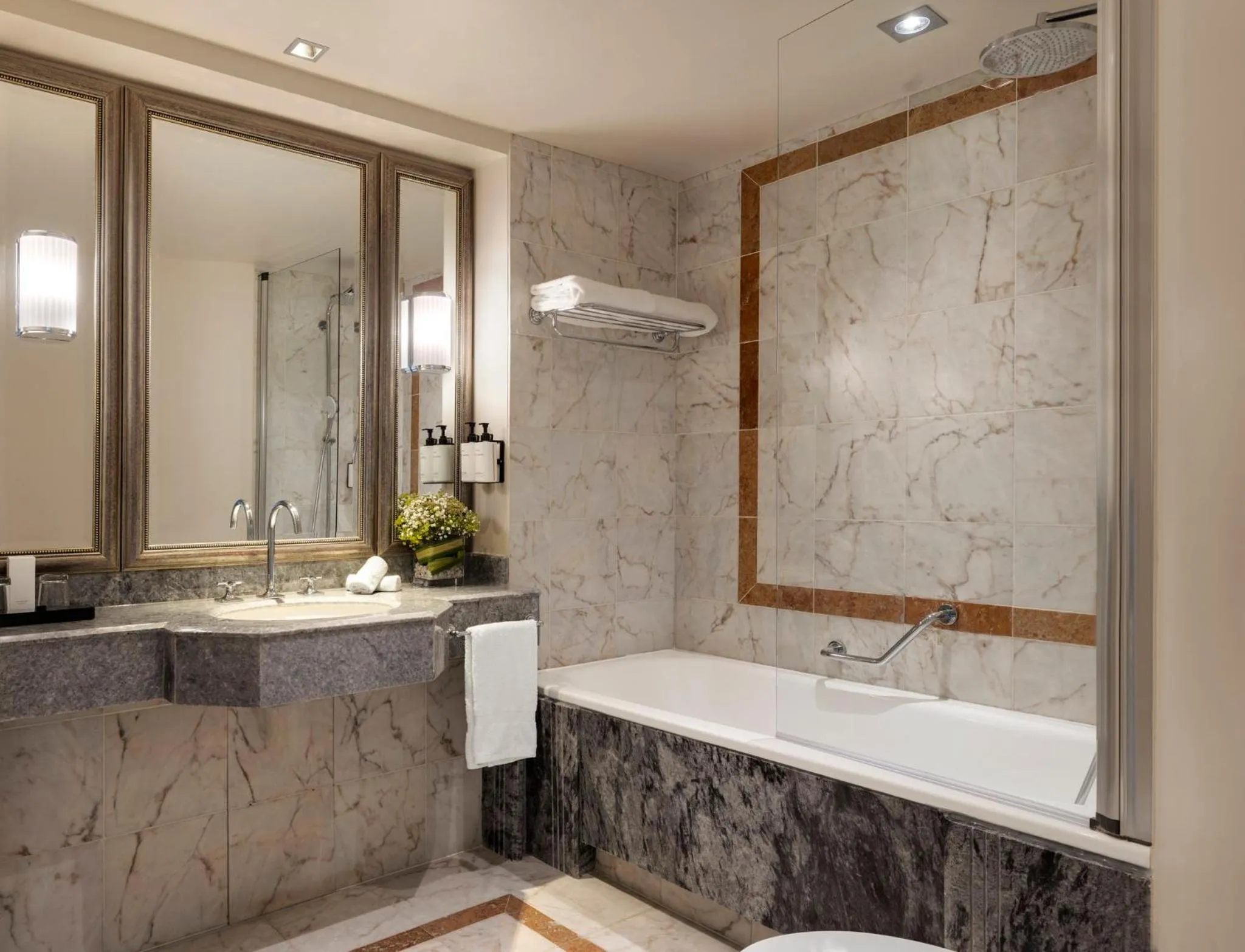 Photo of the whole room in InterContinental Hotels Chantilly Chateau Mont Royal by IHG