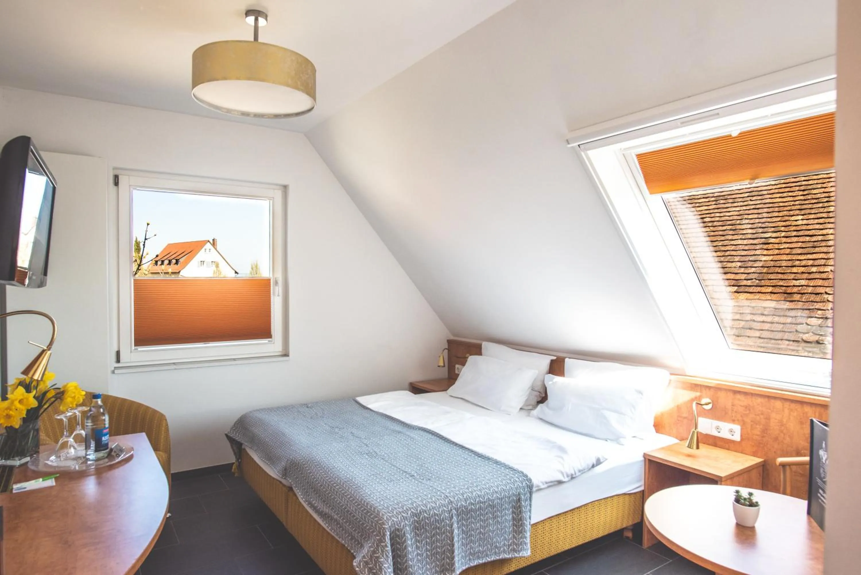 Photo of the whole room, Bed in Insel-Hof Reichenau Hotel-garni