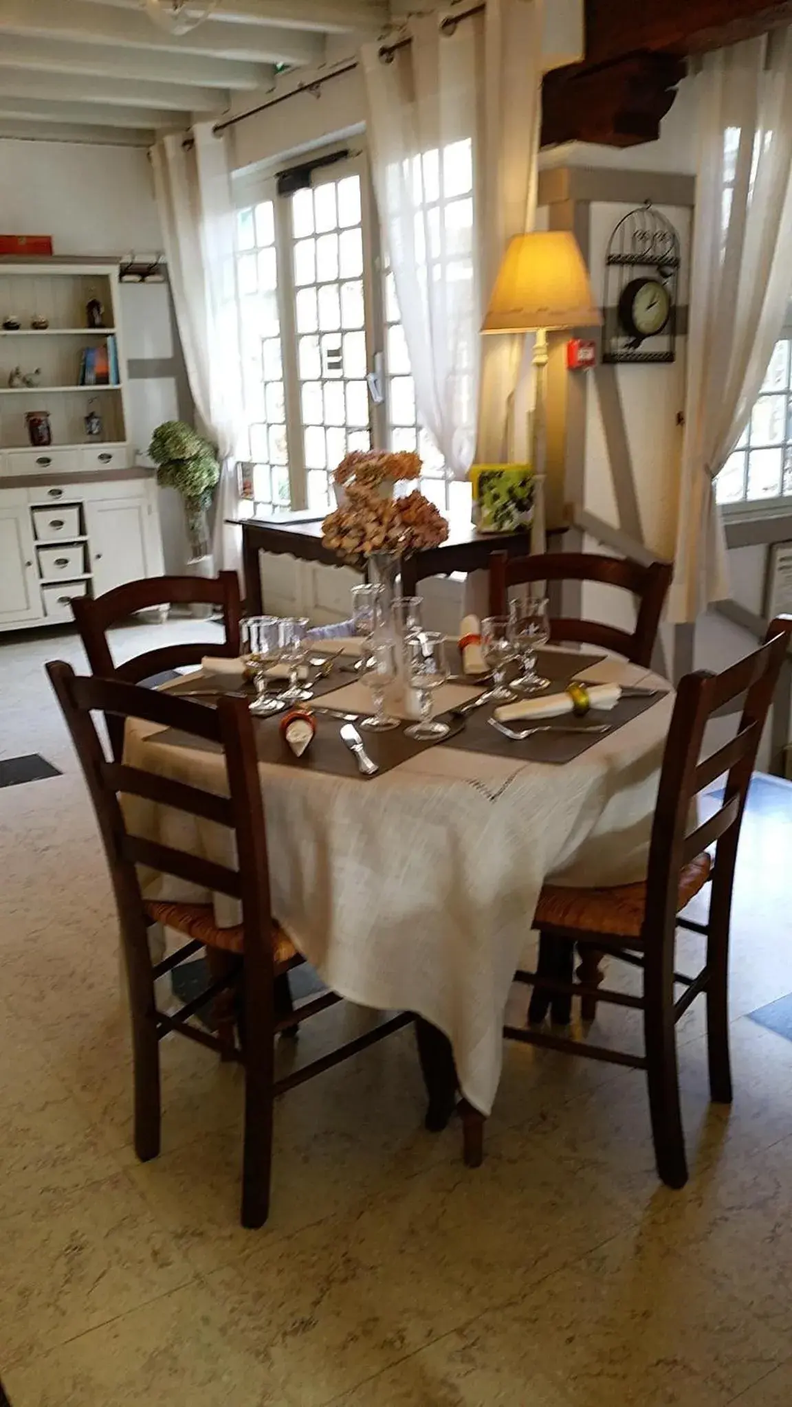 Restaurant/places to eat in Logis Hôtel & Restaurant "Au Gré du Vent" Restaurant/places to eat in Logis Hôtel & Restaurant "Au Gré du Vent"