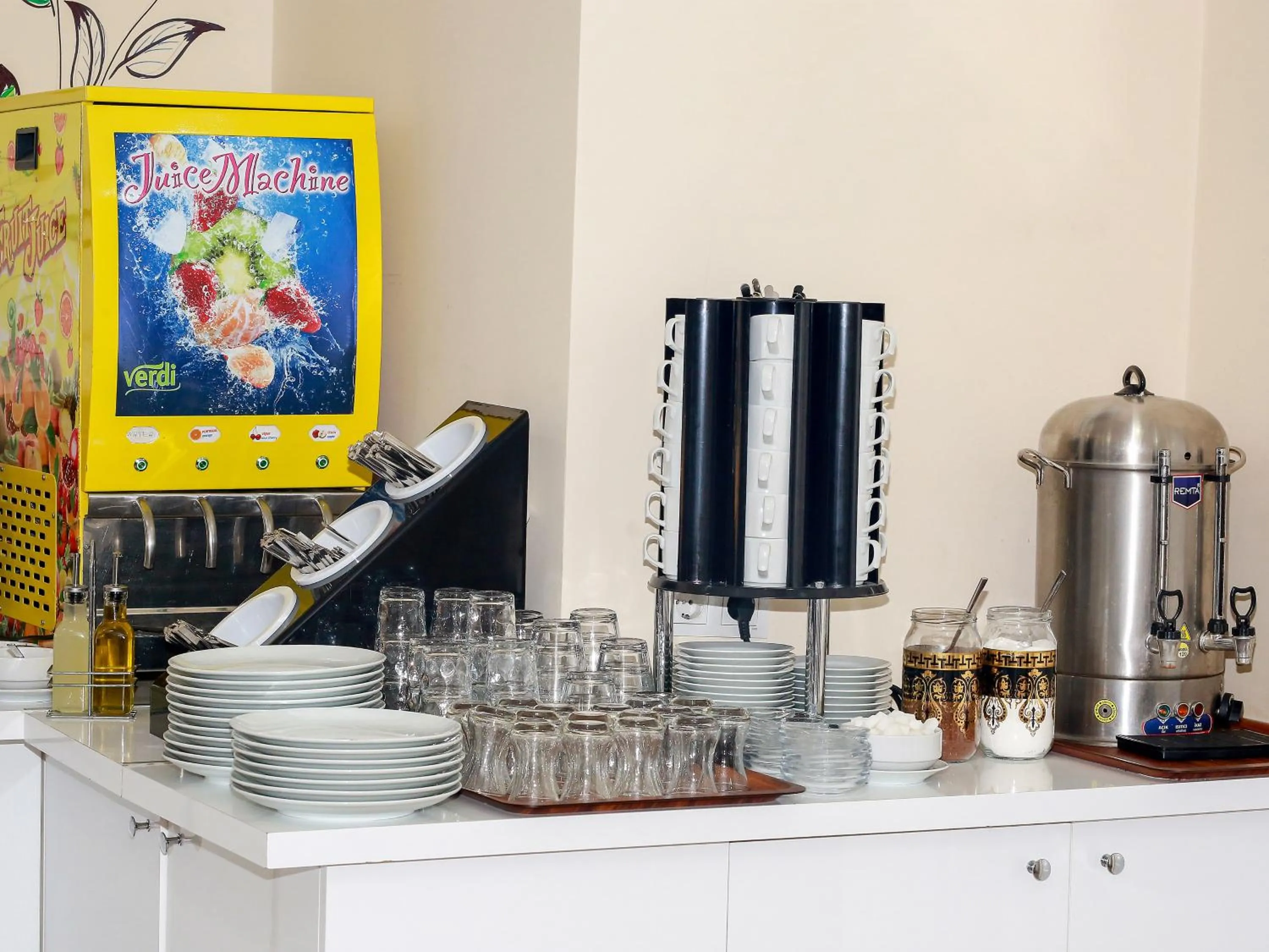 Coffee/tea facilities in Vander Valk İstanbul Hotel