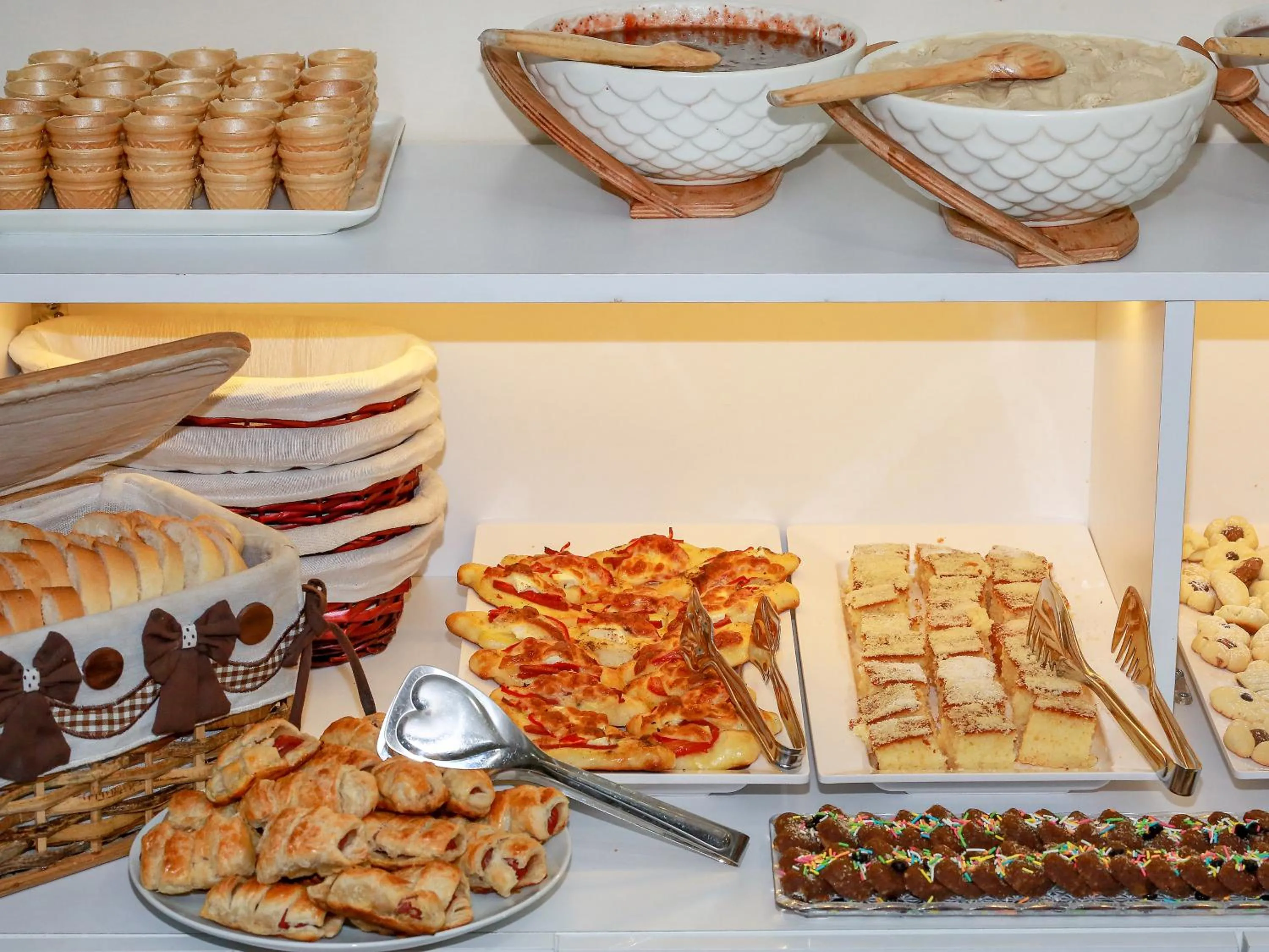 Breakfast in Vander Valk İstanbul Hotel