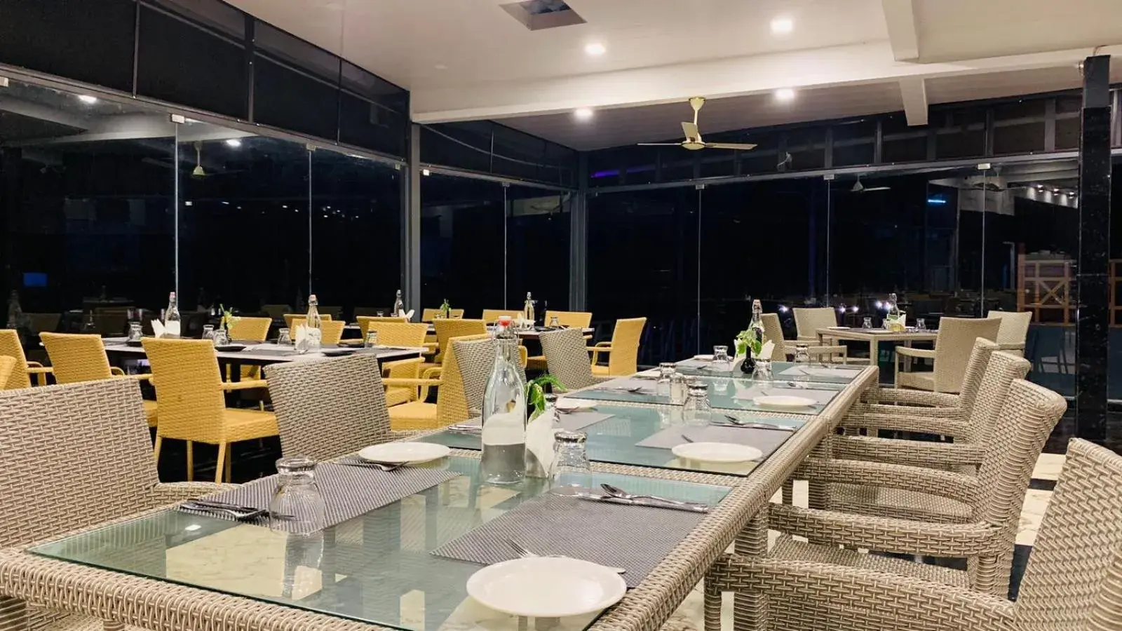 Restaurant/places to eat in Mainland Resorts & Spa by Kolaahalam Restaurant/places to eat in Mainland Resorts & Spa by Kolaahalam