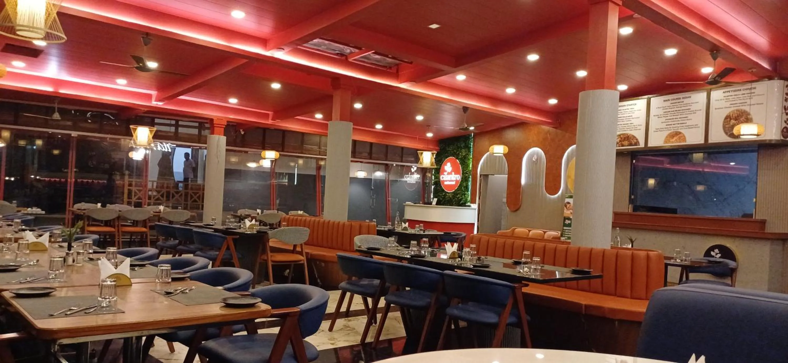 Dining area in Mainland Resorts & Spa by Kolaahalam