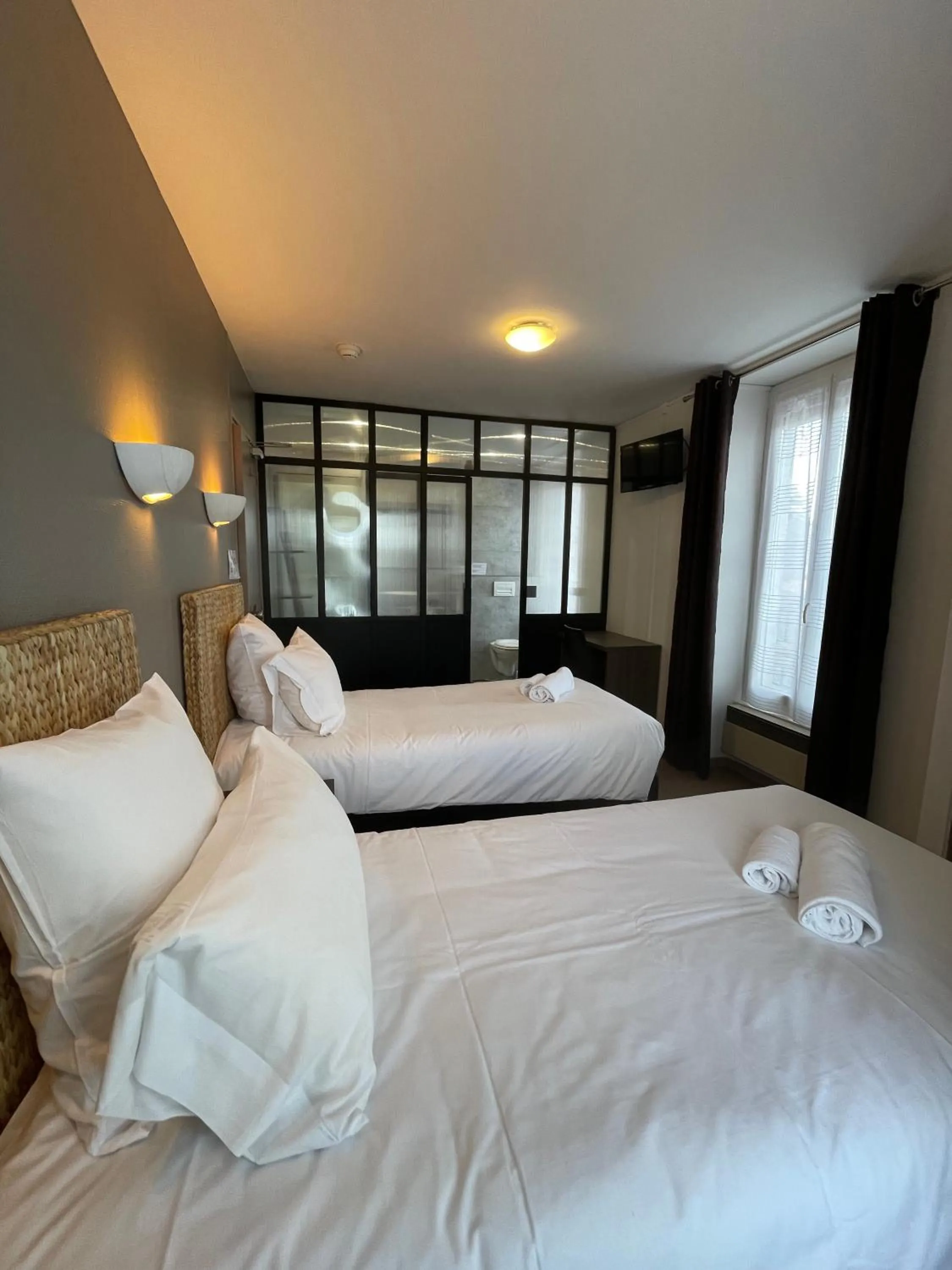 Bed in Hôtel du Château