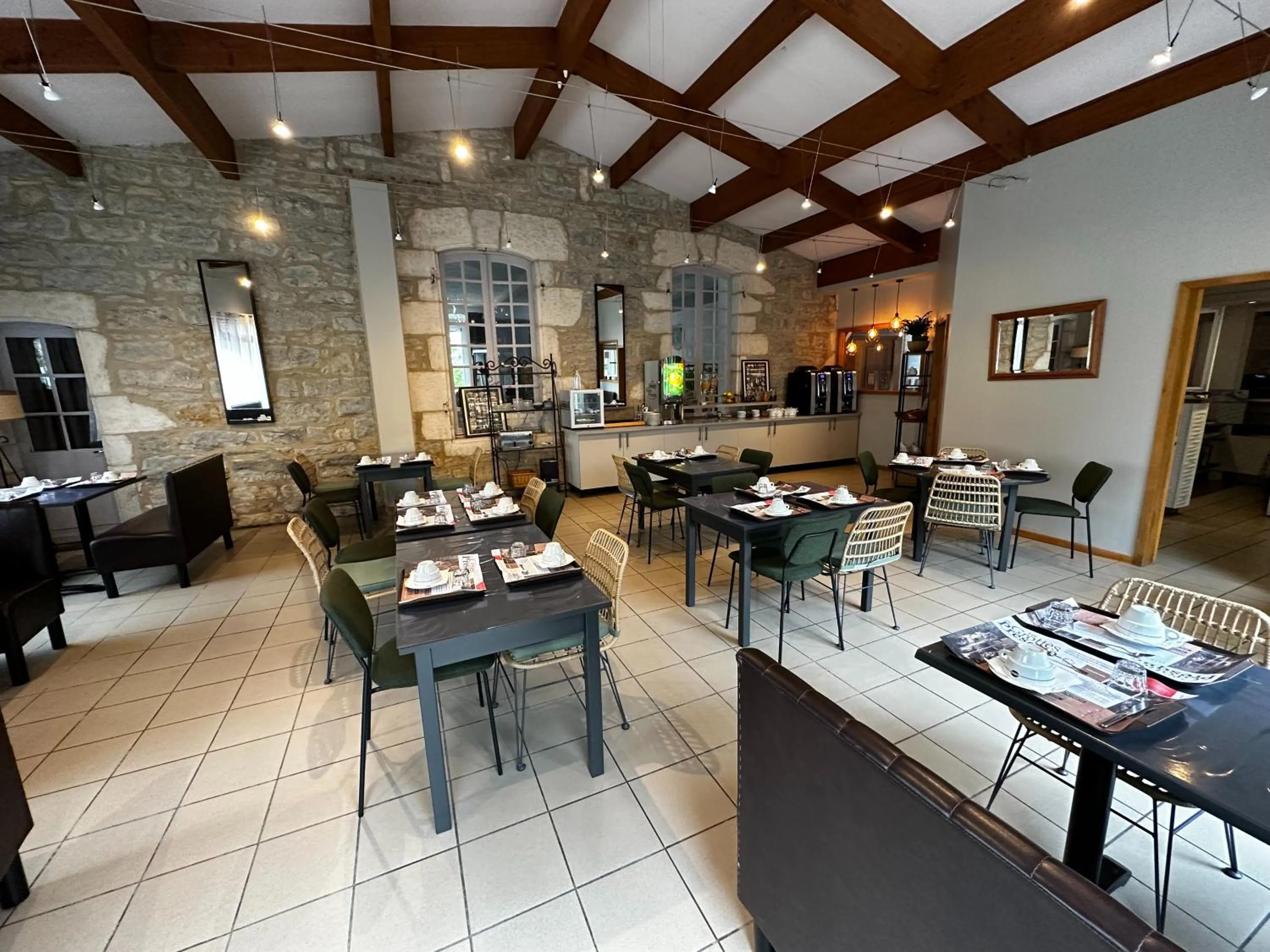 Breakfast in Hôtel du Château