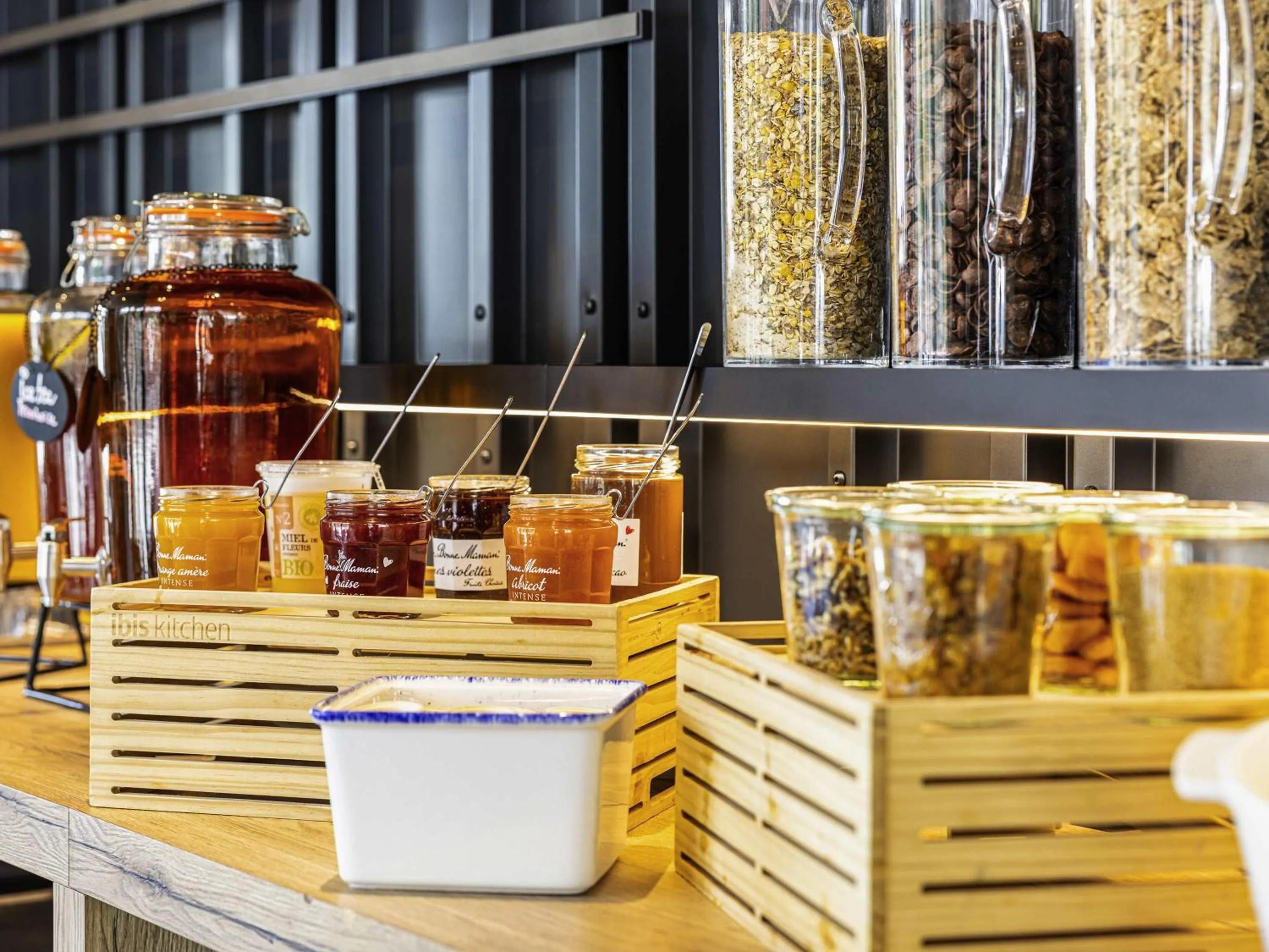 Breakfast in ibis Strasbourg Centre Les Halles