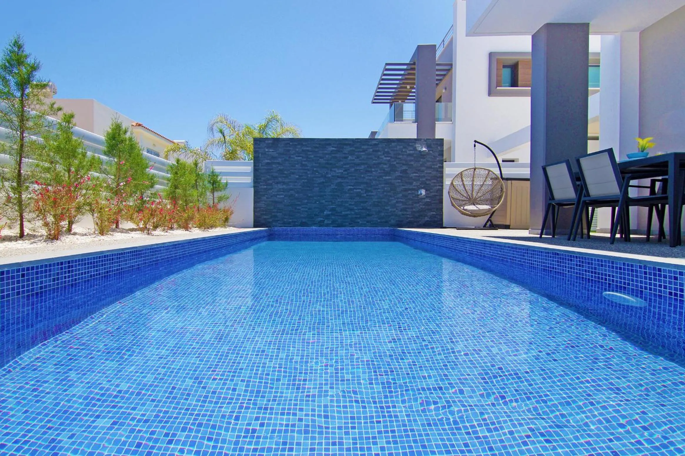 Property building in Villa Melody