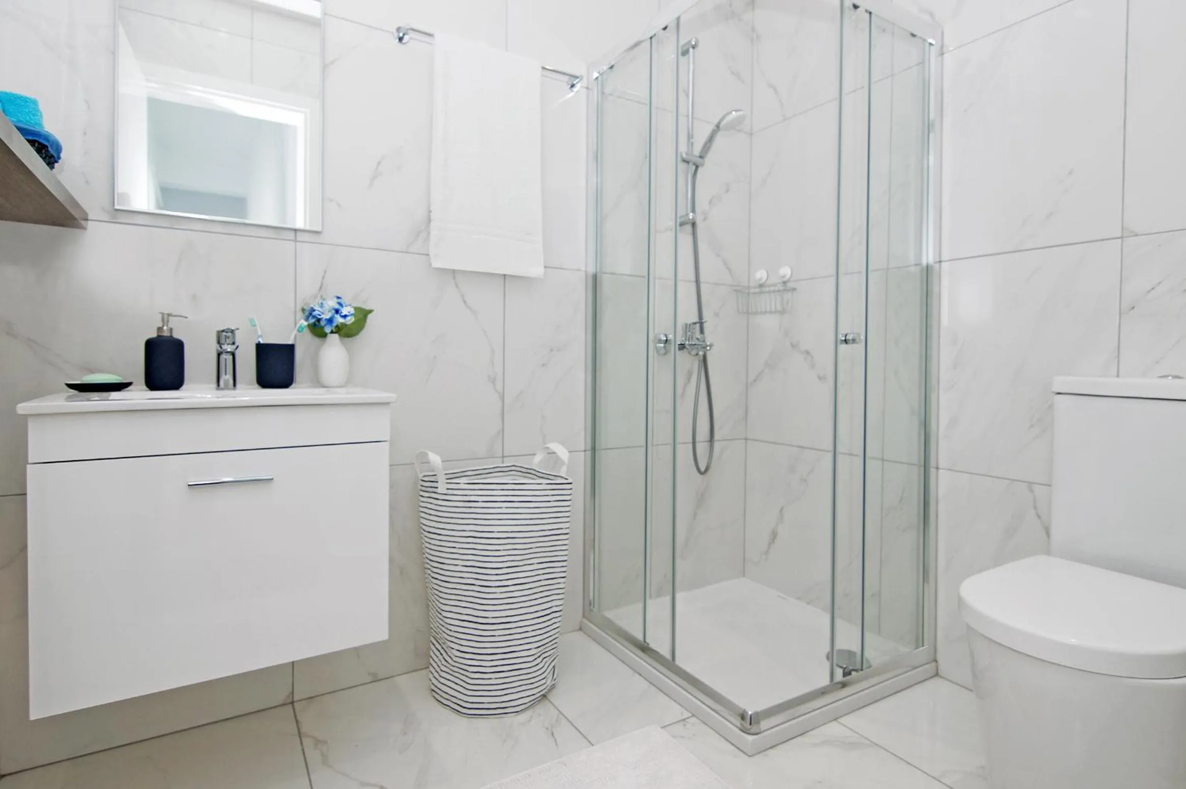 Shower in Villa Melody