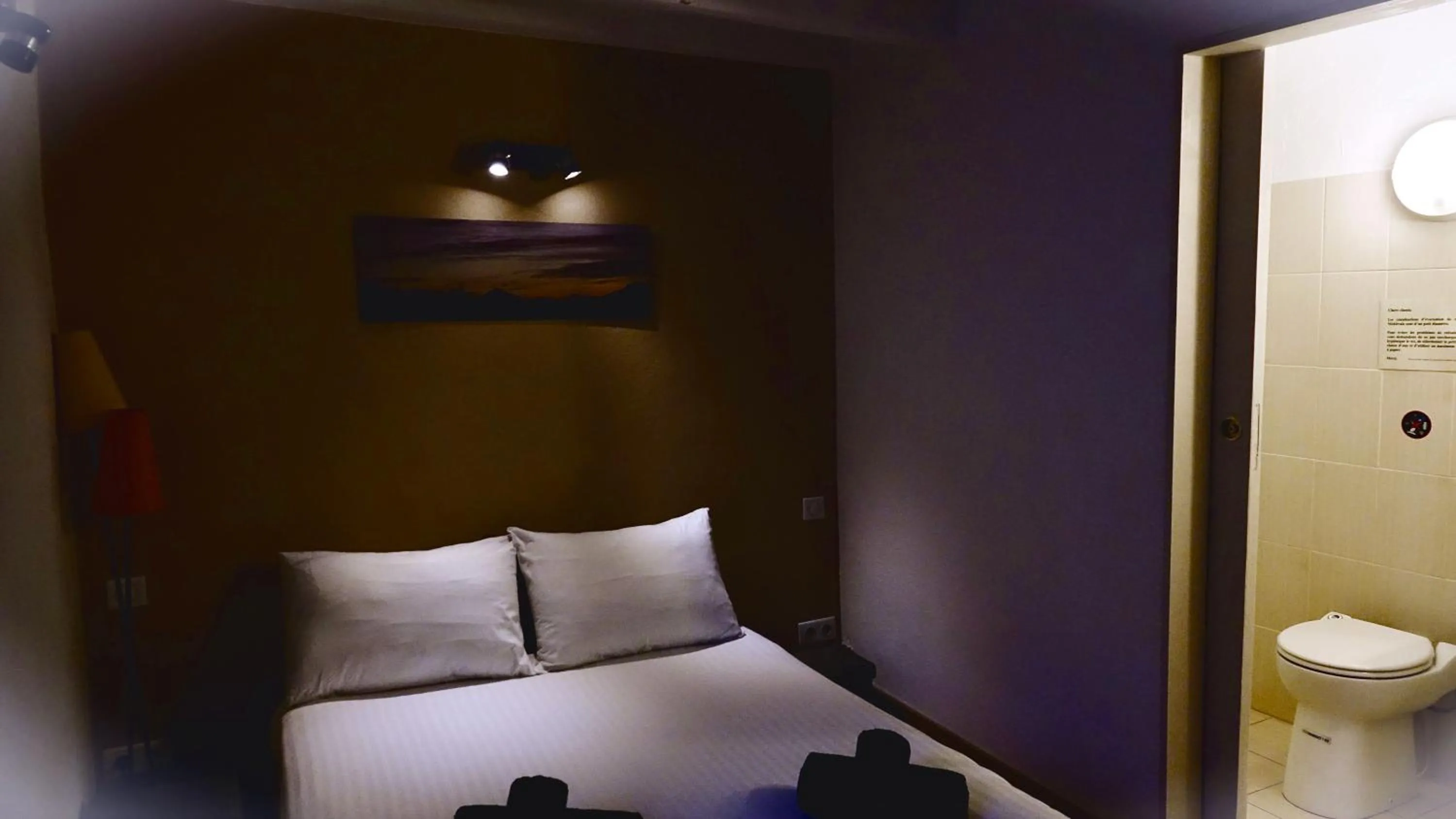 Bed in Auberge Saint Martin