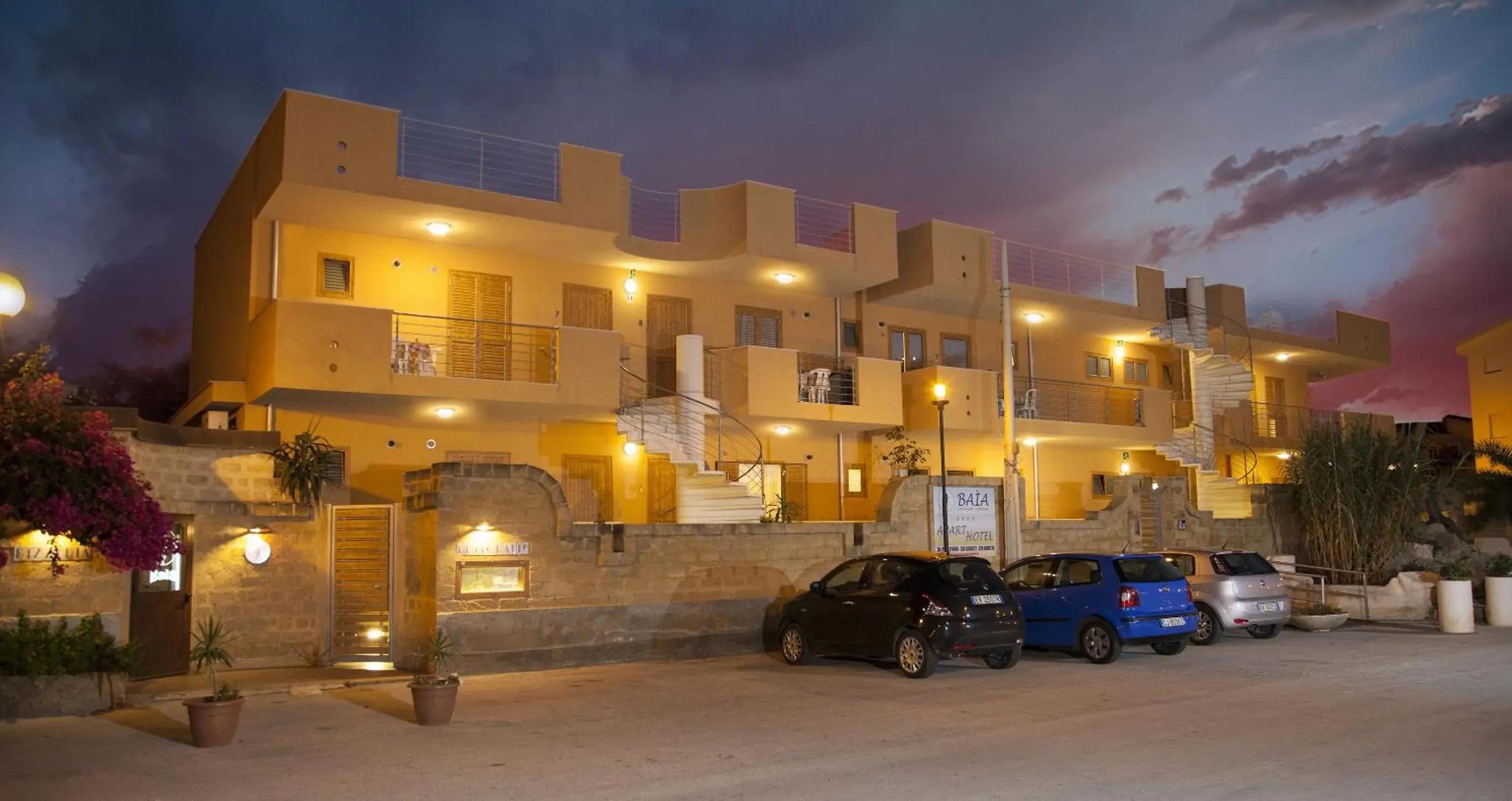 Two-Bedroom Apartment (4 Adults) in Case Vacanze Baia Two-Bedroom Apartment (4 Adults) in Case Vacanze Baia