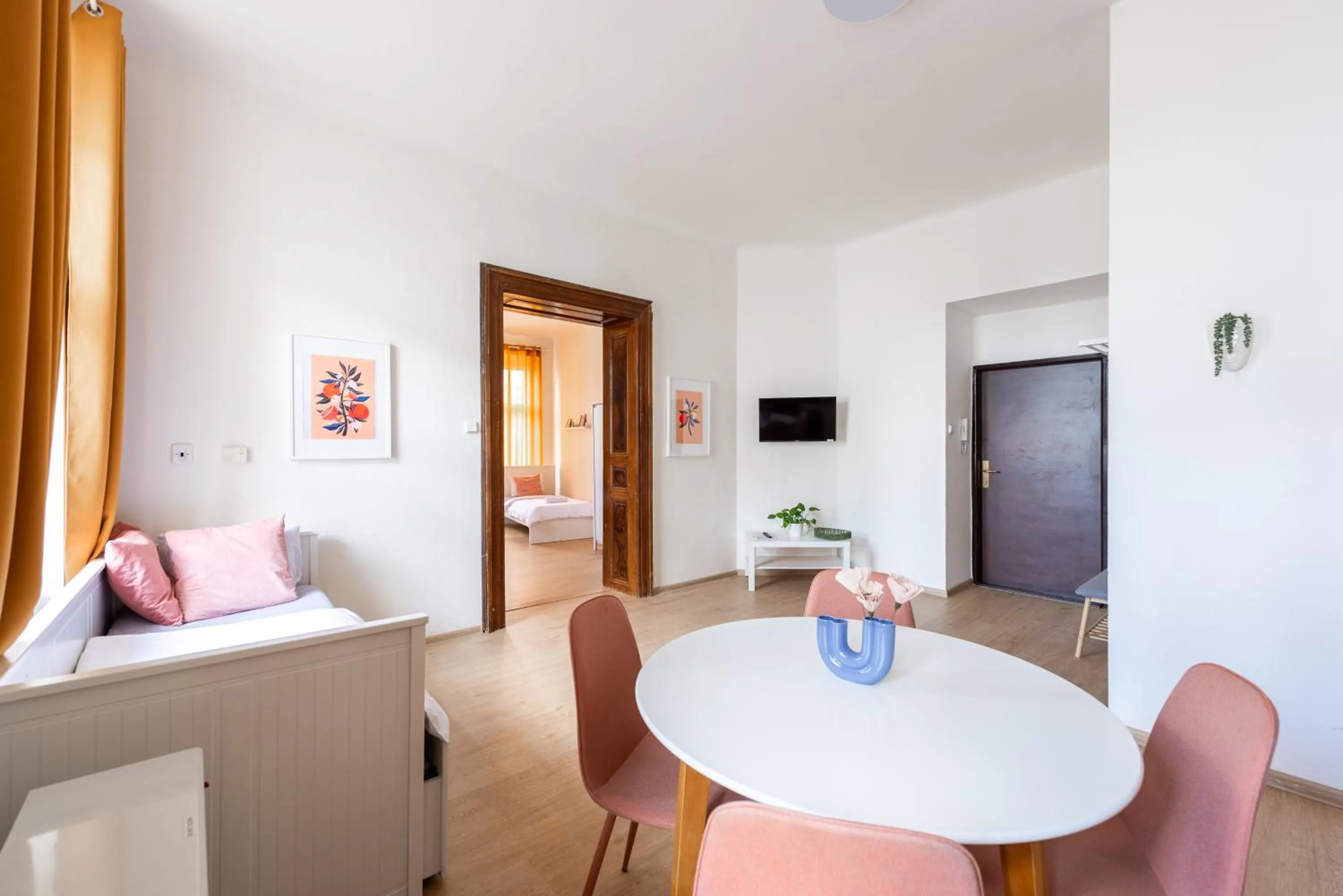 Communal lounge/ TV room in Tesnov Residence Apartments