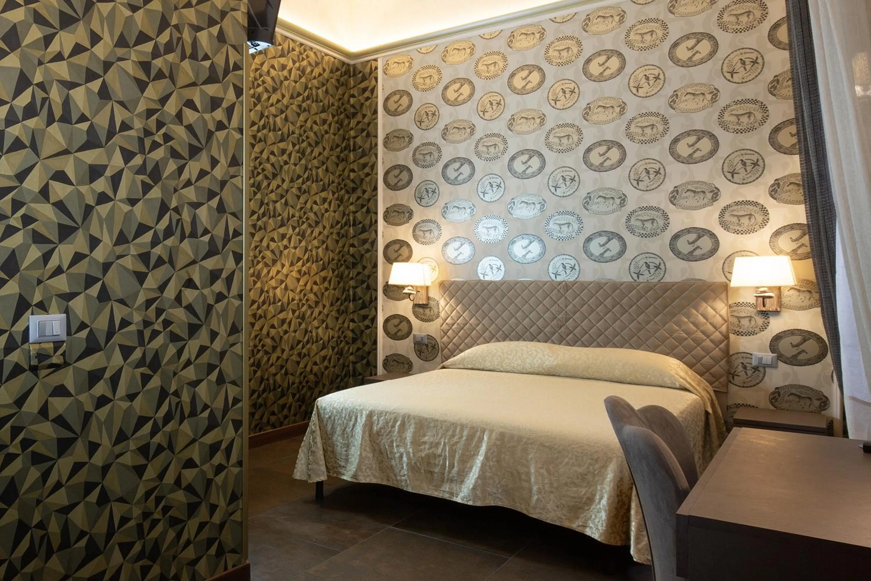 Photo of the whole room, Bed in Antica Dimora Delle Cinque Lune