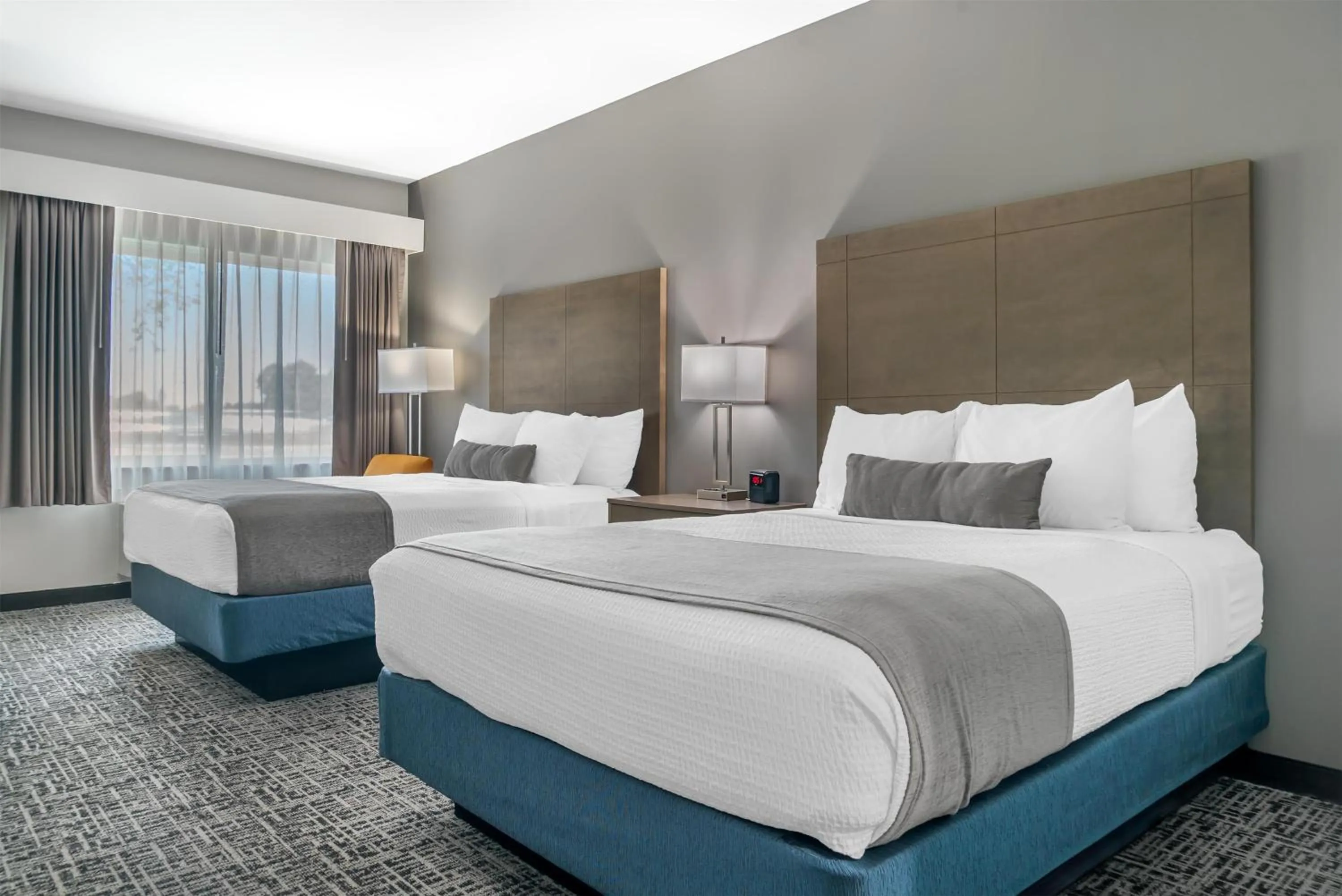 Bedroom, Bed in Best Western Plus Wayland Hotel