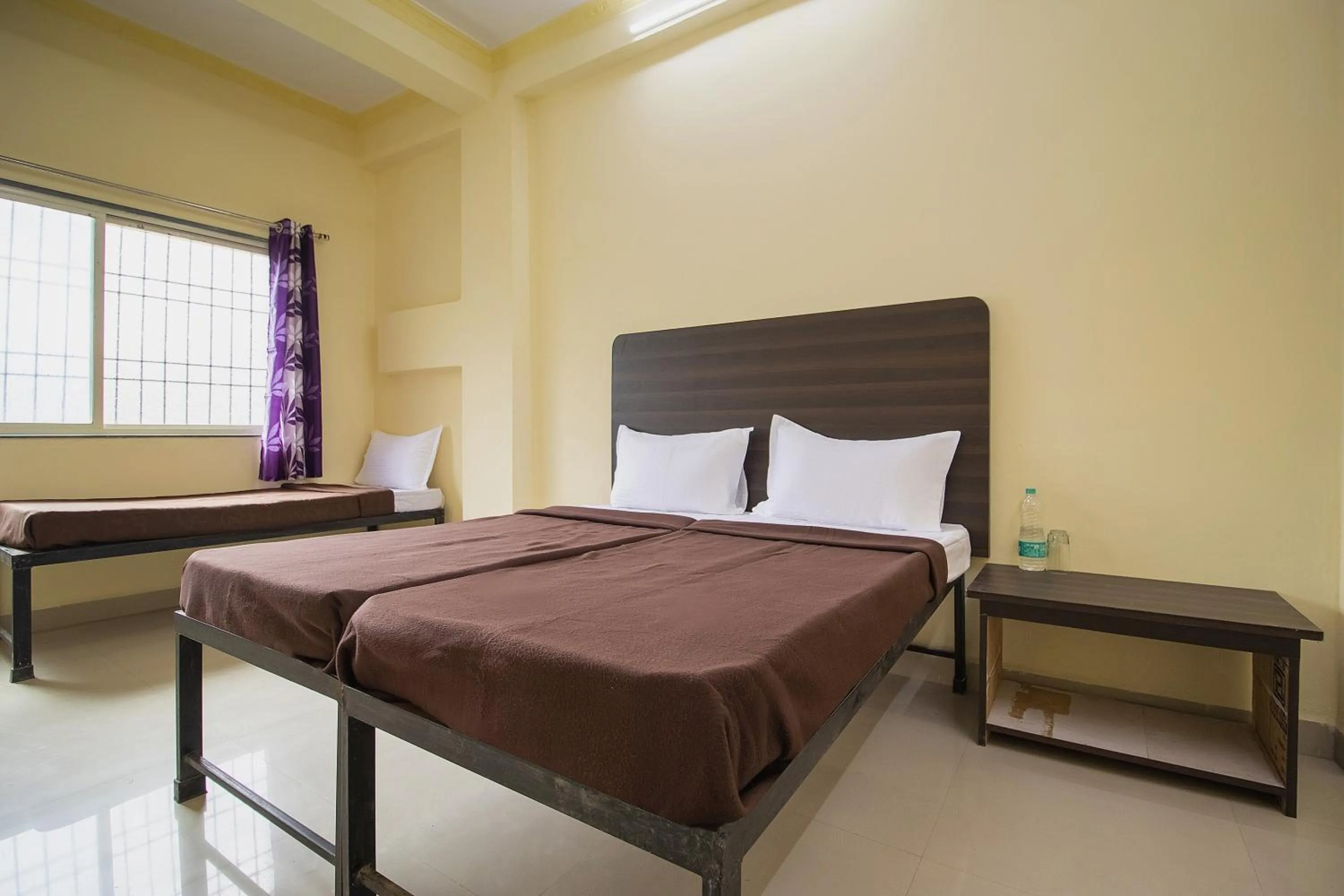 Bedroom, Bed in SPOT ON Shree Gajanan