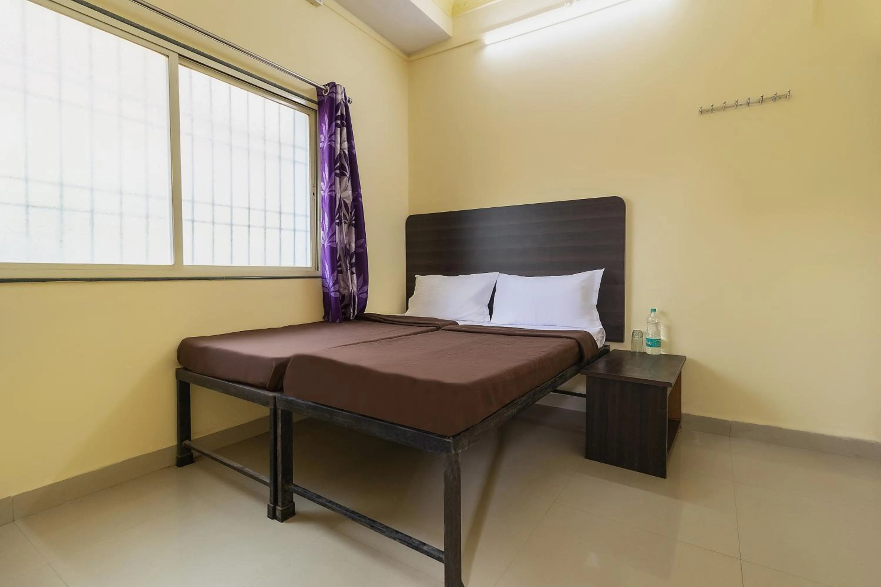 Bedroom, Bed in SPOT ON Shree Gajanan