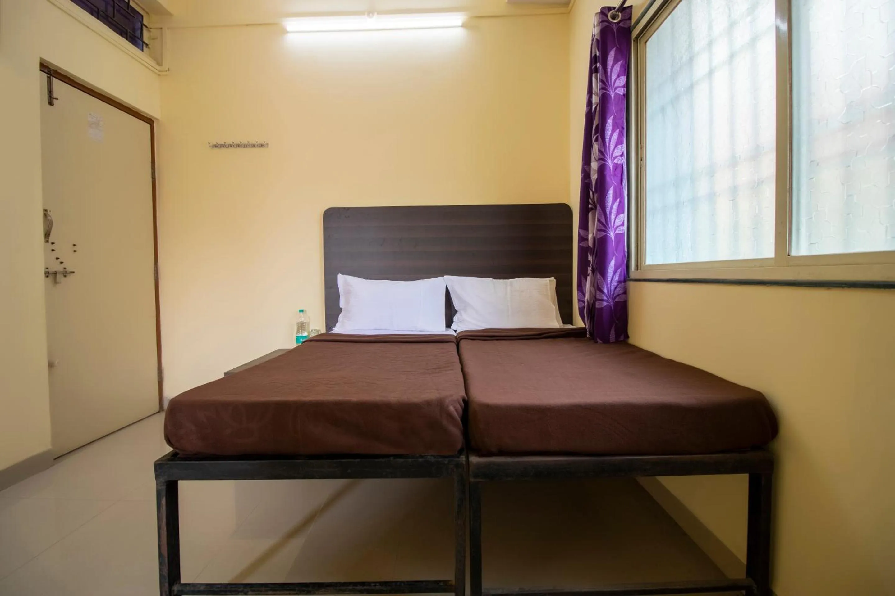 Bedroom, Bed in SPOT ON Shree Gajanan