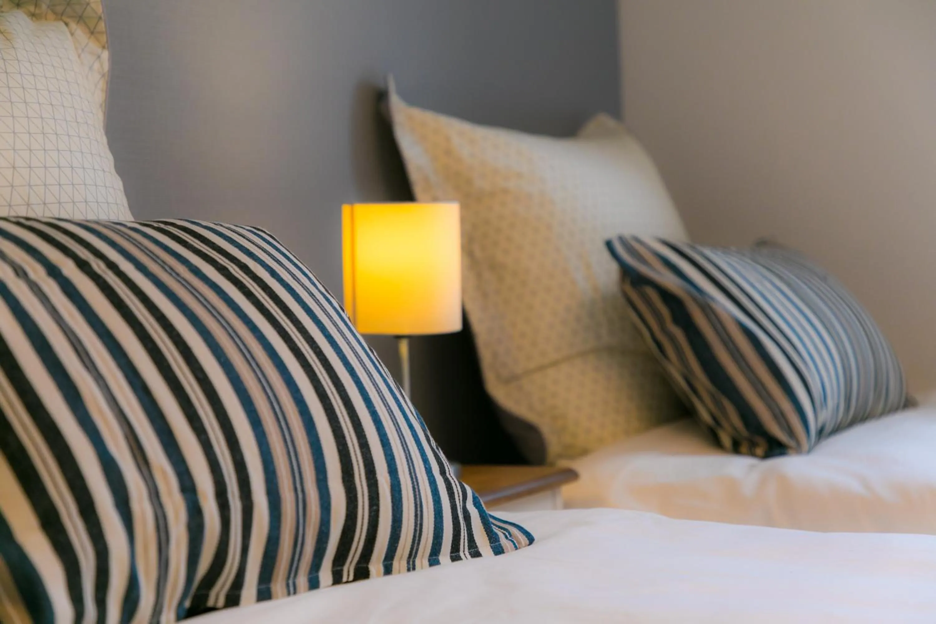 Bed in Nao's House USJ 一軒家貸切