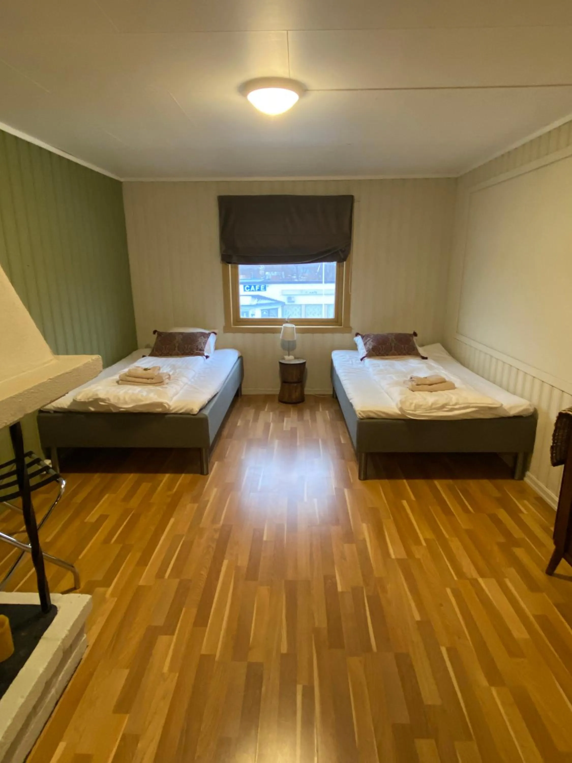 Bedroom, Bed in 8 Seasons Hotel