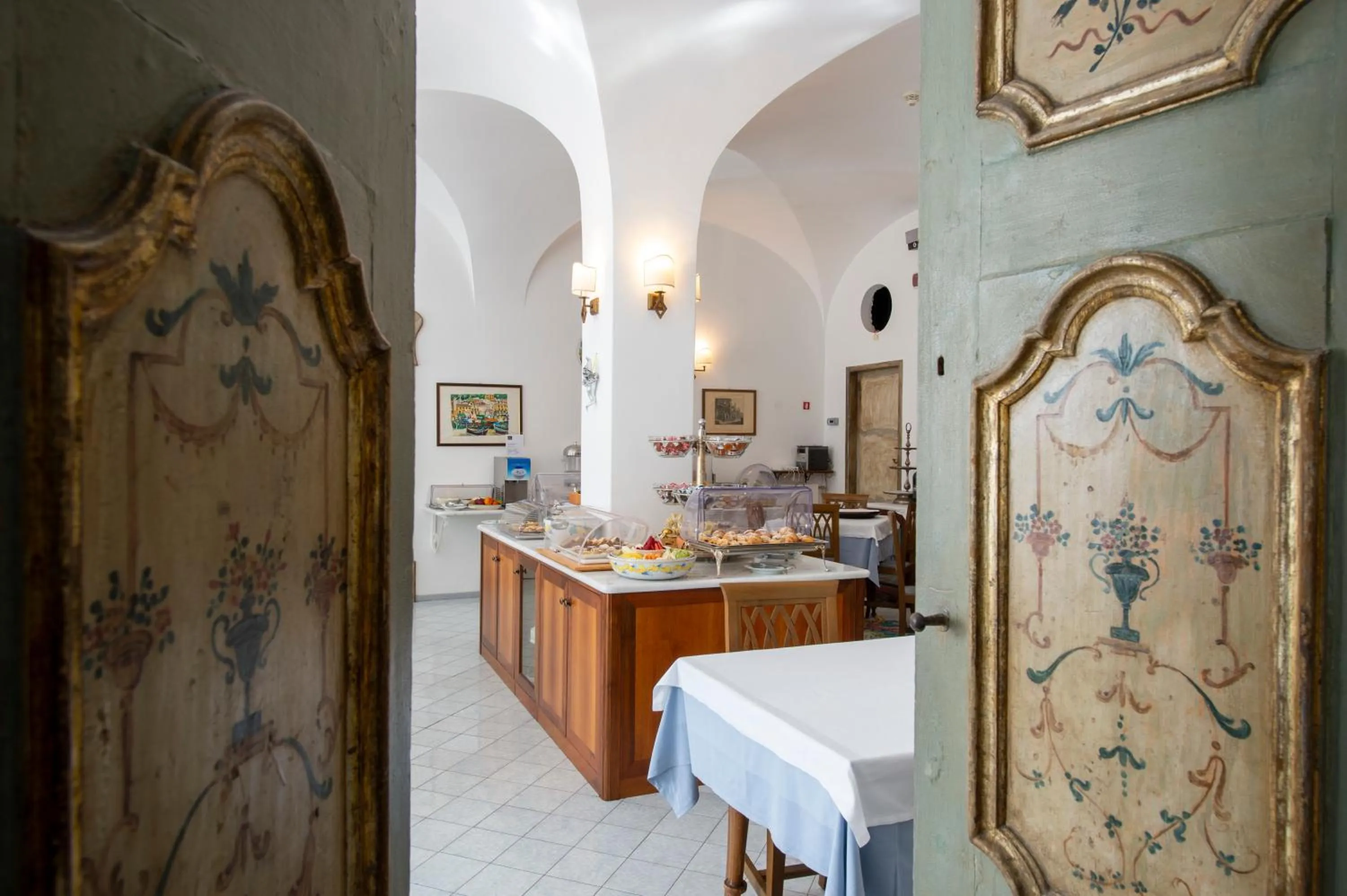 Buffet breakfast in Hotel Casa Albertina