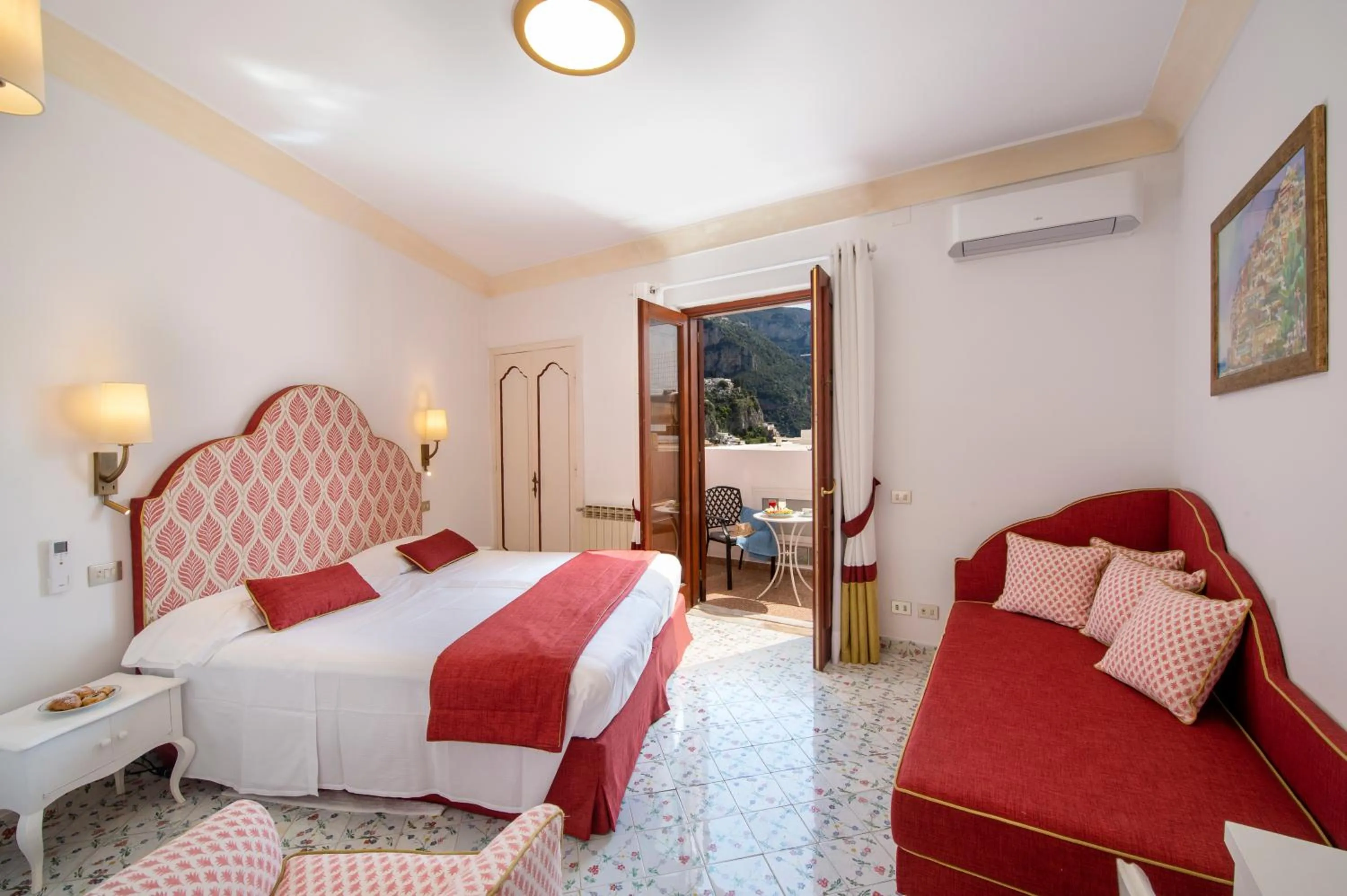 Inner courtyard view, Bed in Hotel Casa Albertina