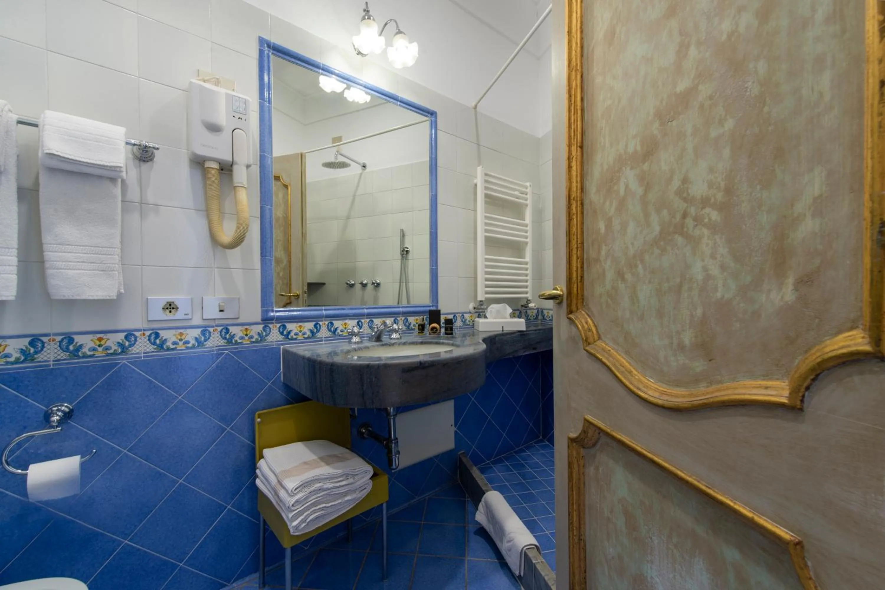 Bathroom in Hotel Casa Albertina