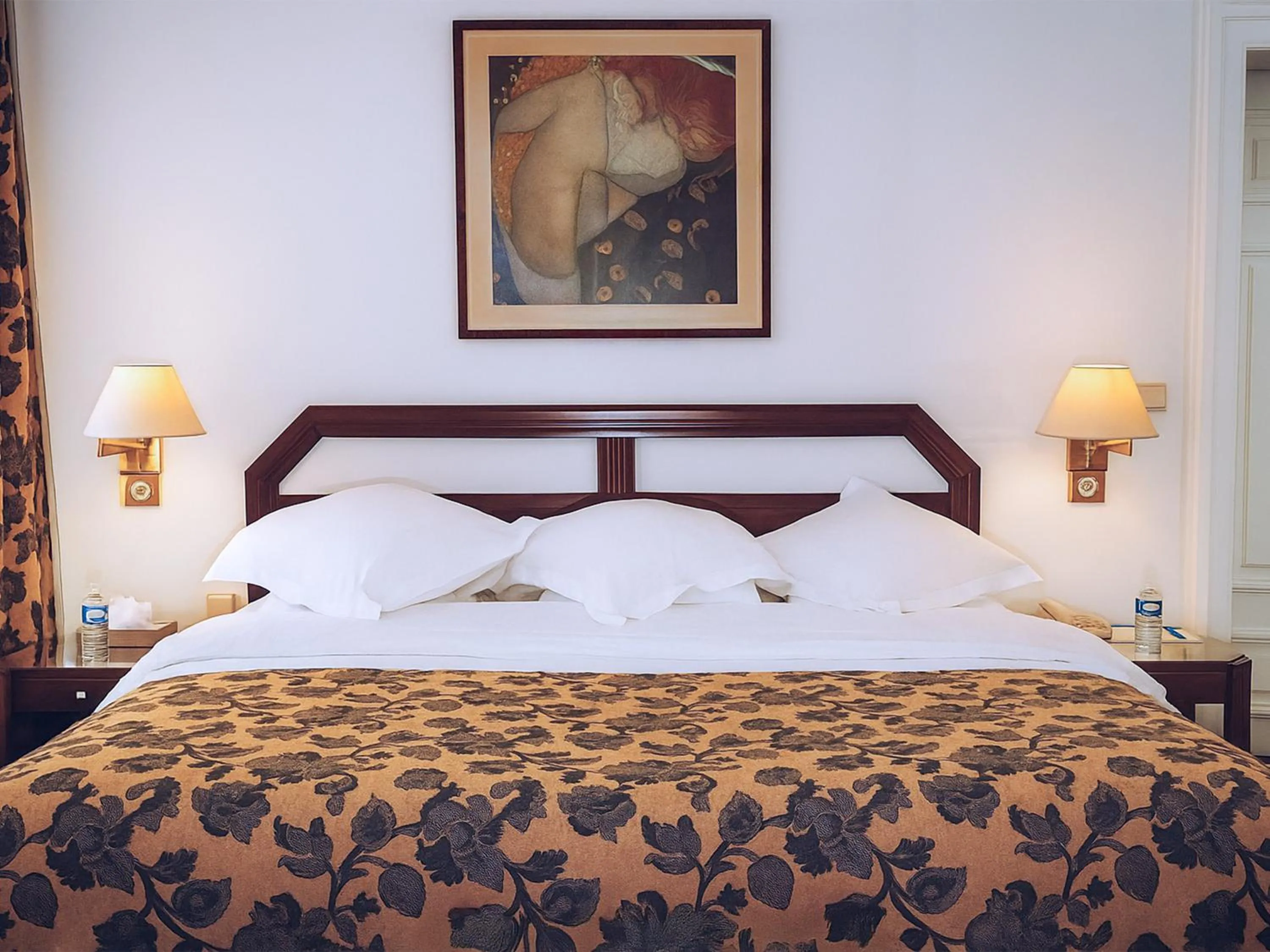 Bed in Hotel Du Parc - Mulhouse Centre