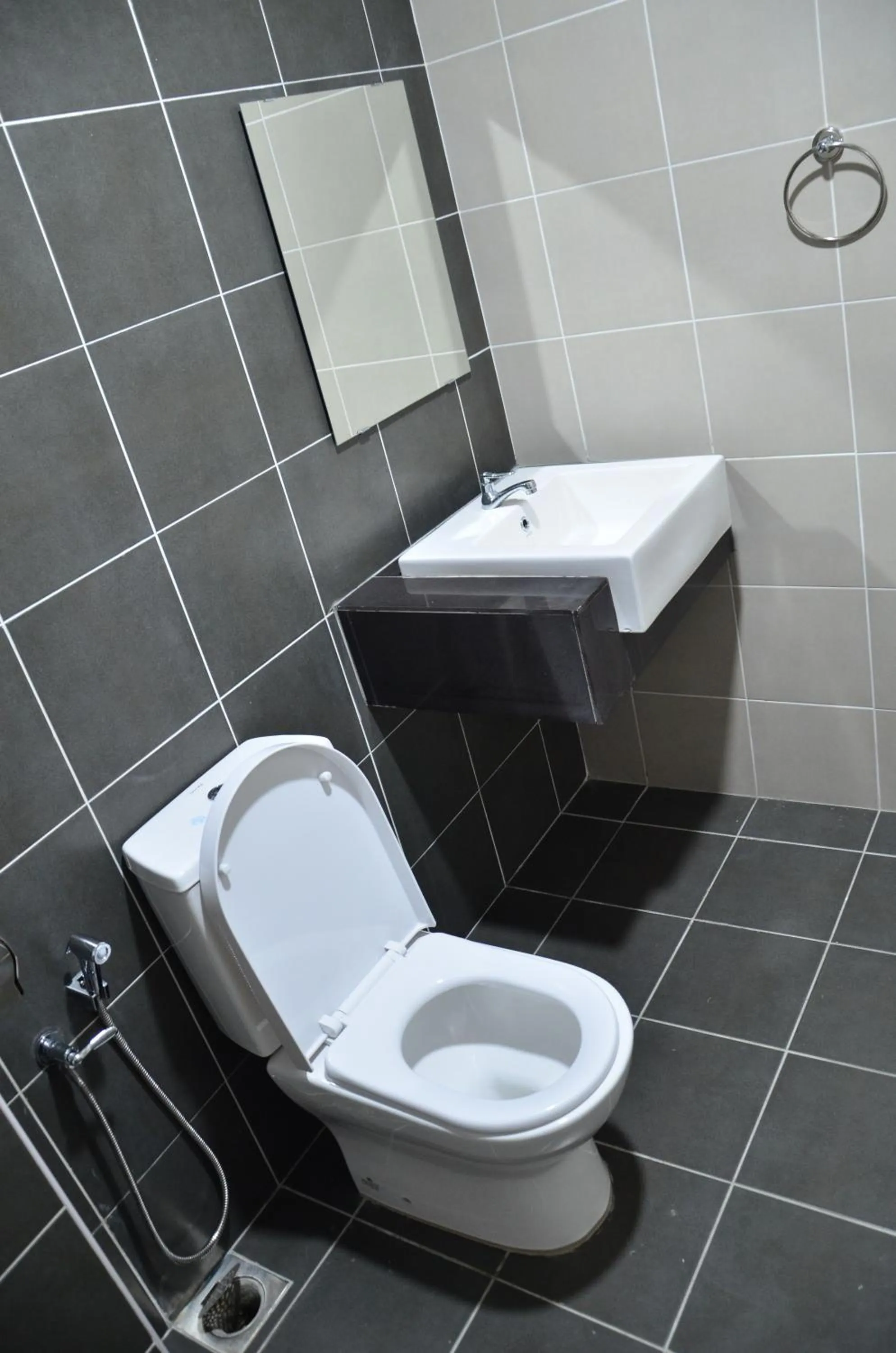 Shower in The Woodz Homestay - 2 Storey Landed House