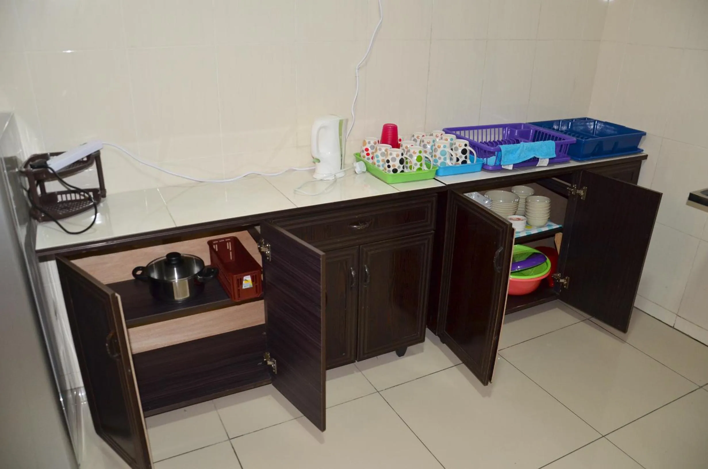 Kitchen or kitchenette in The Woodz Homestay - 2 Storey Landed House