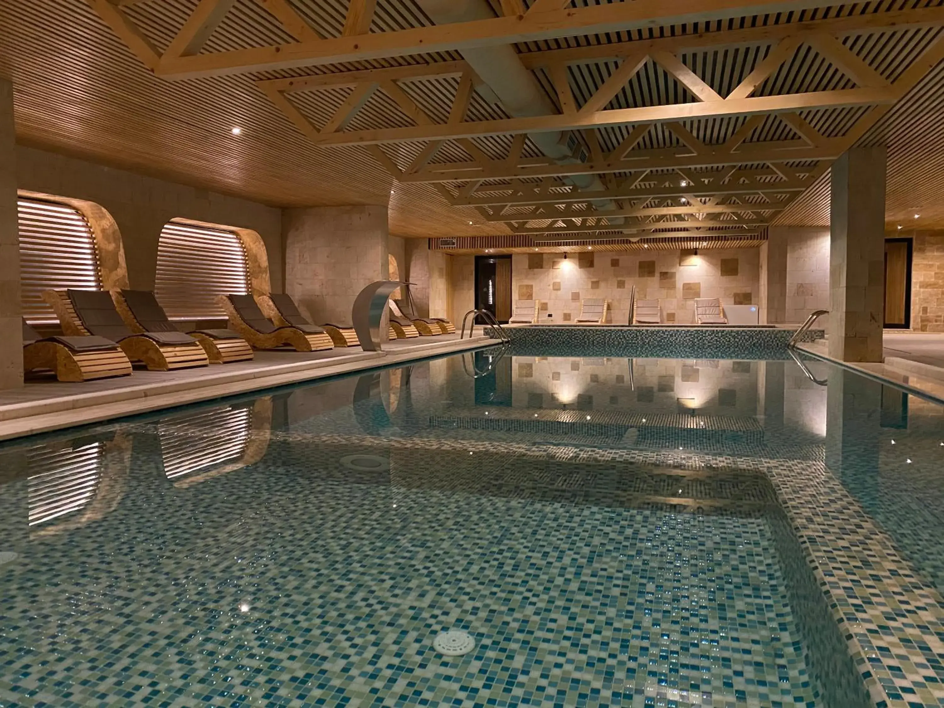 Swimming pool in ETER Hotel Swimming pool in ETER Hotel