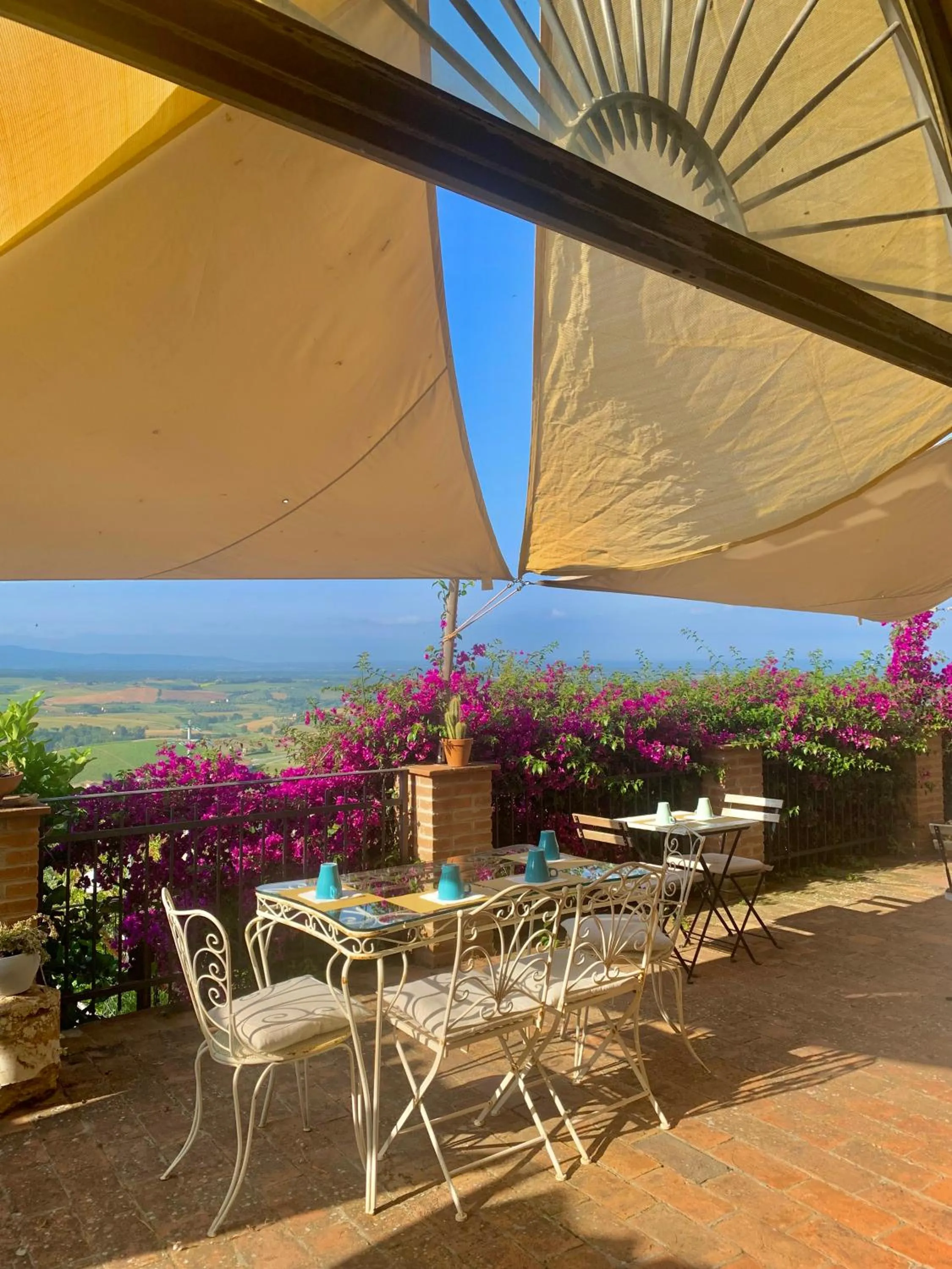 Casa Cerboneschi B&B in a medieval village with Panoramic Tuscan Hills