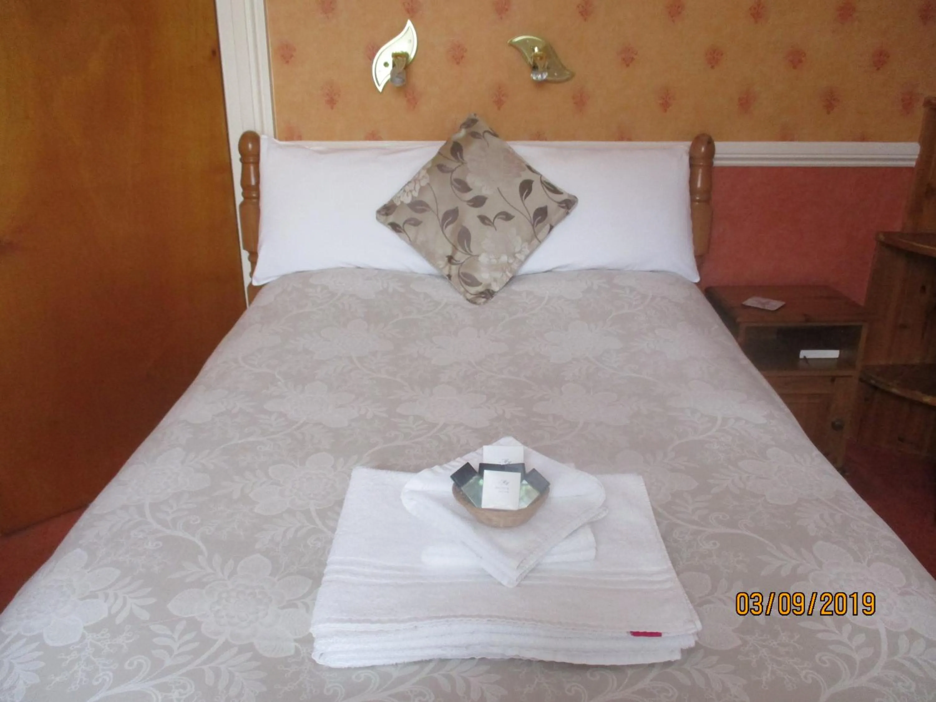 Bed in Ashwood Grange